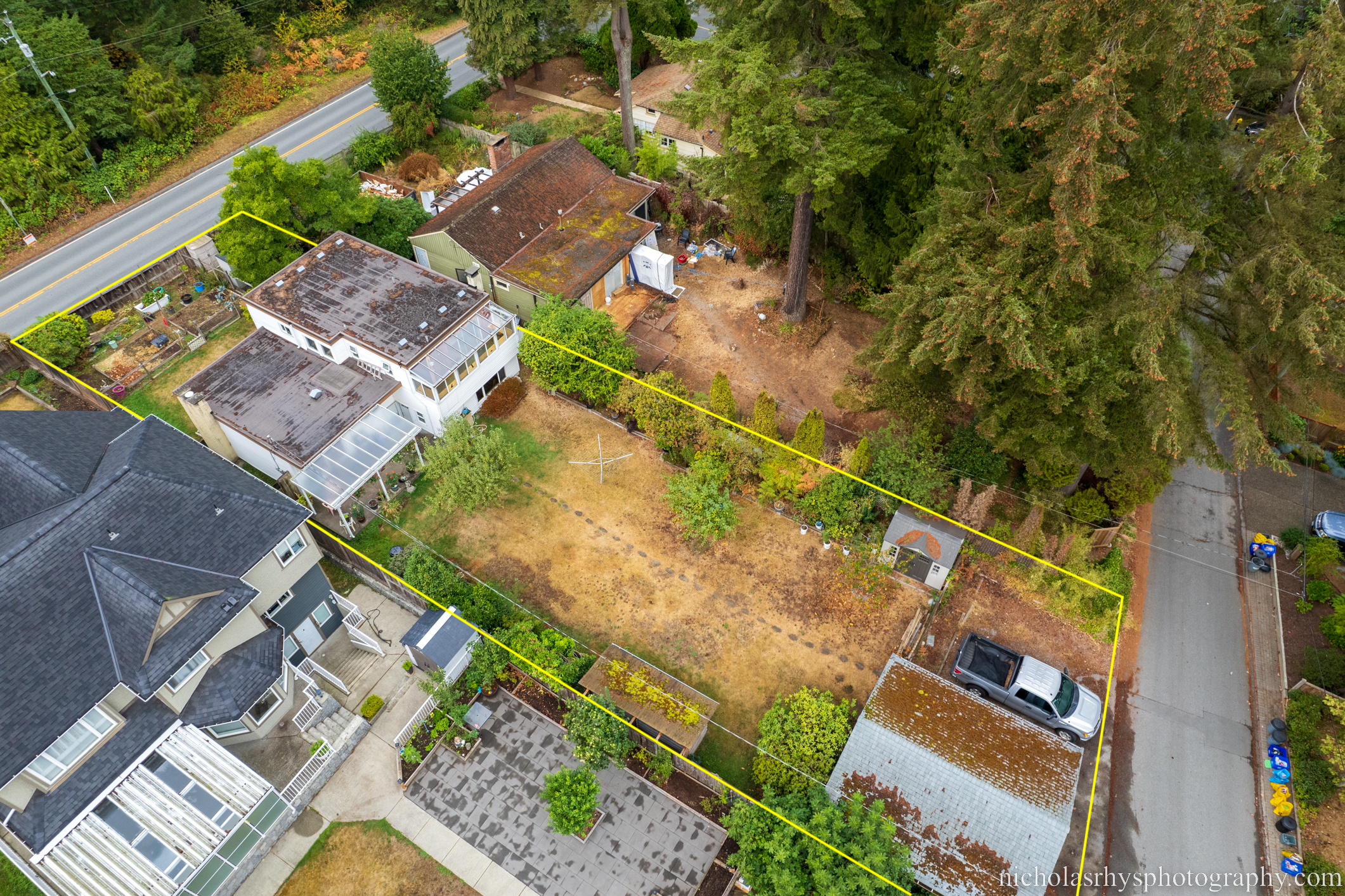 2252 Edgemont Blvd, North Vancouver 34