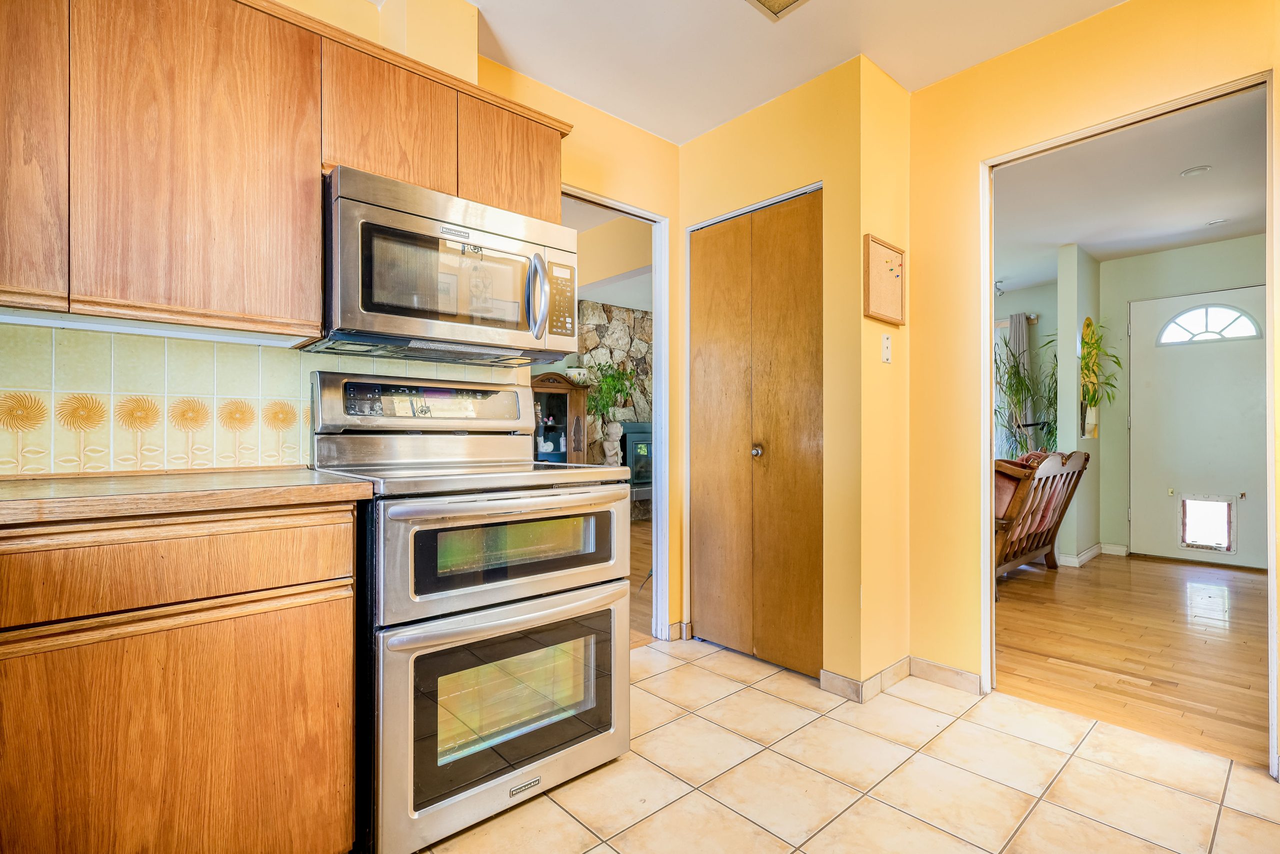 2252 Edgemont Blvd, North Vancouver 7
