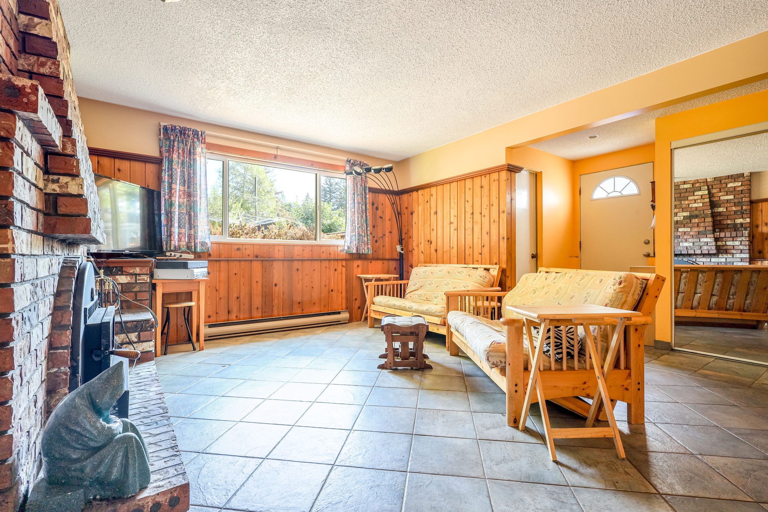 2252 Edgemont Blvd, North Vancouver 23