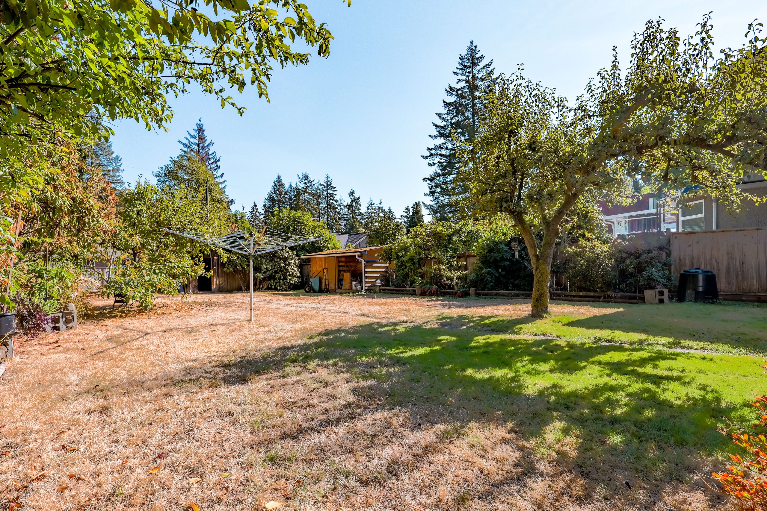 2252 Edgemont Blvd, North Vancouver 3