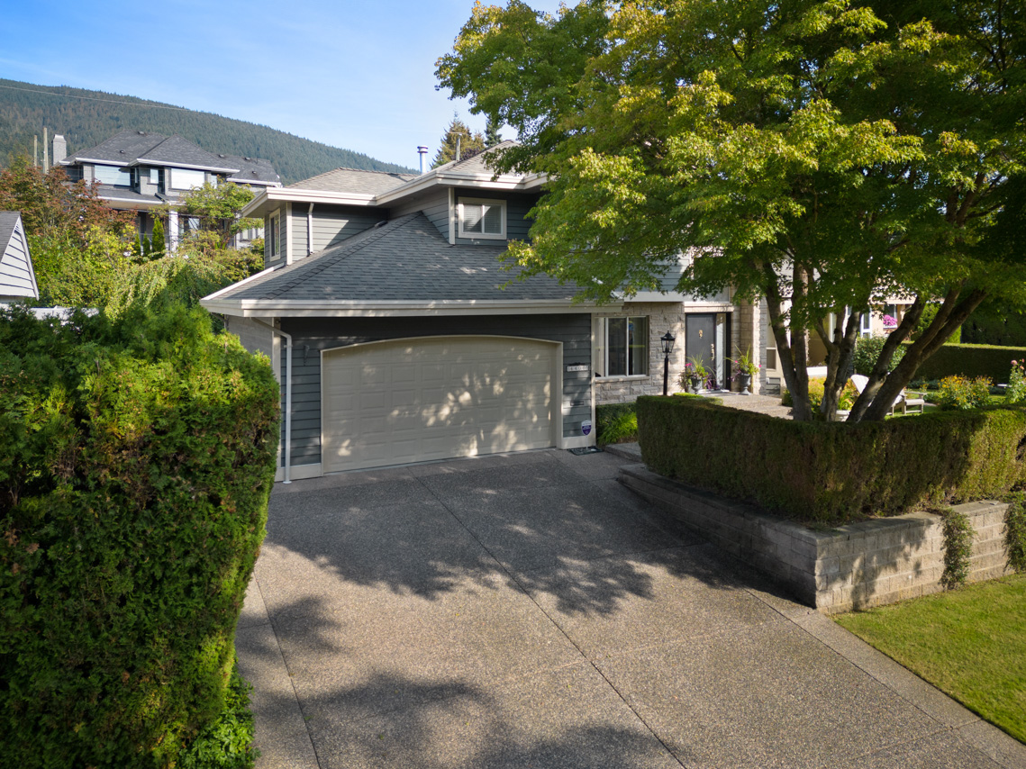 4400 LIONS AVENUE, NORTH VANCOUVER 4