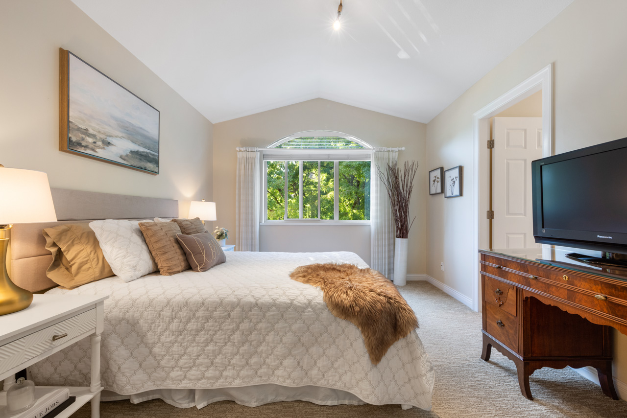 4400 LIONS AVENUE, NORTH VANCOUVER 24