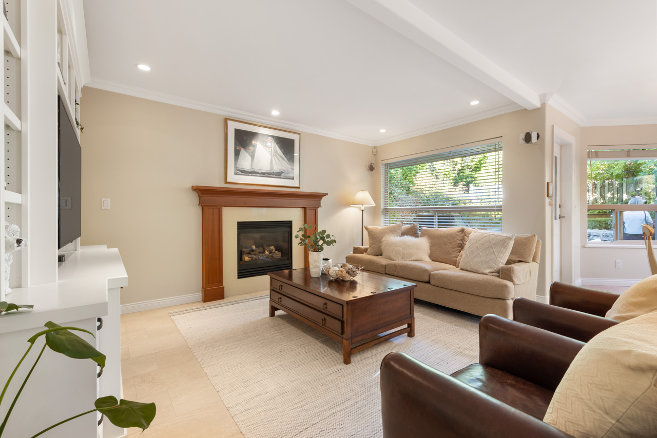 4400 LIONS AVENUE, NORTH VANCOUVER 17