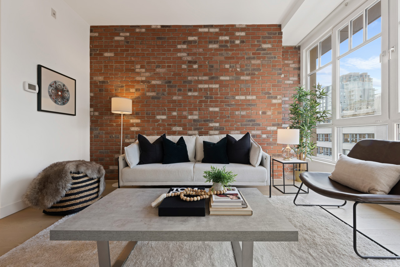 601-1072 HAMILTON STREET, VANCOUVER 6