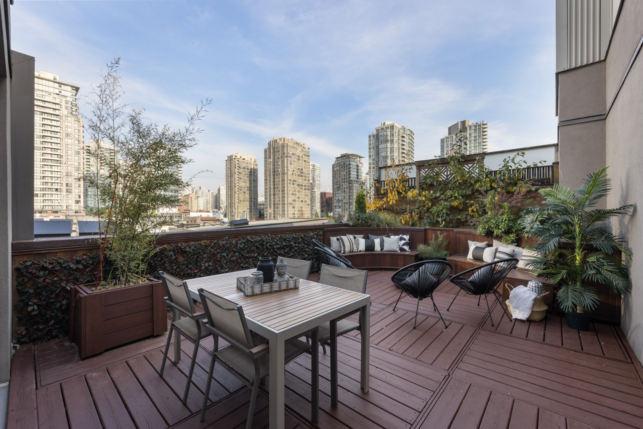 601-1072 HAMILTON STREET, VANCOUVER 3