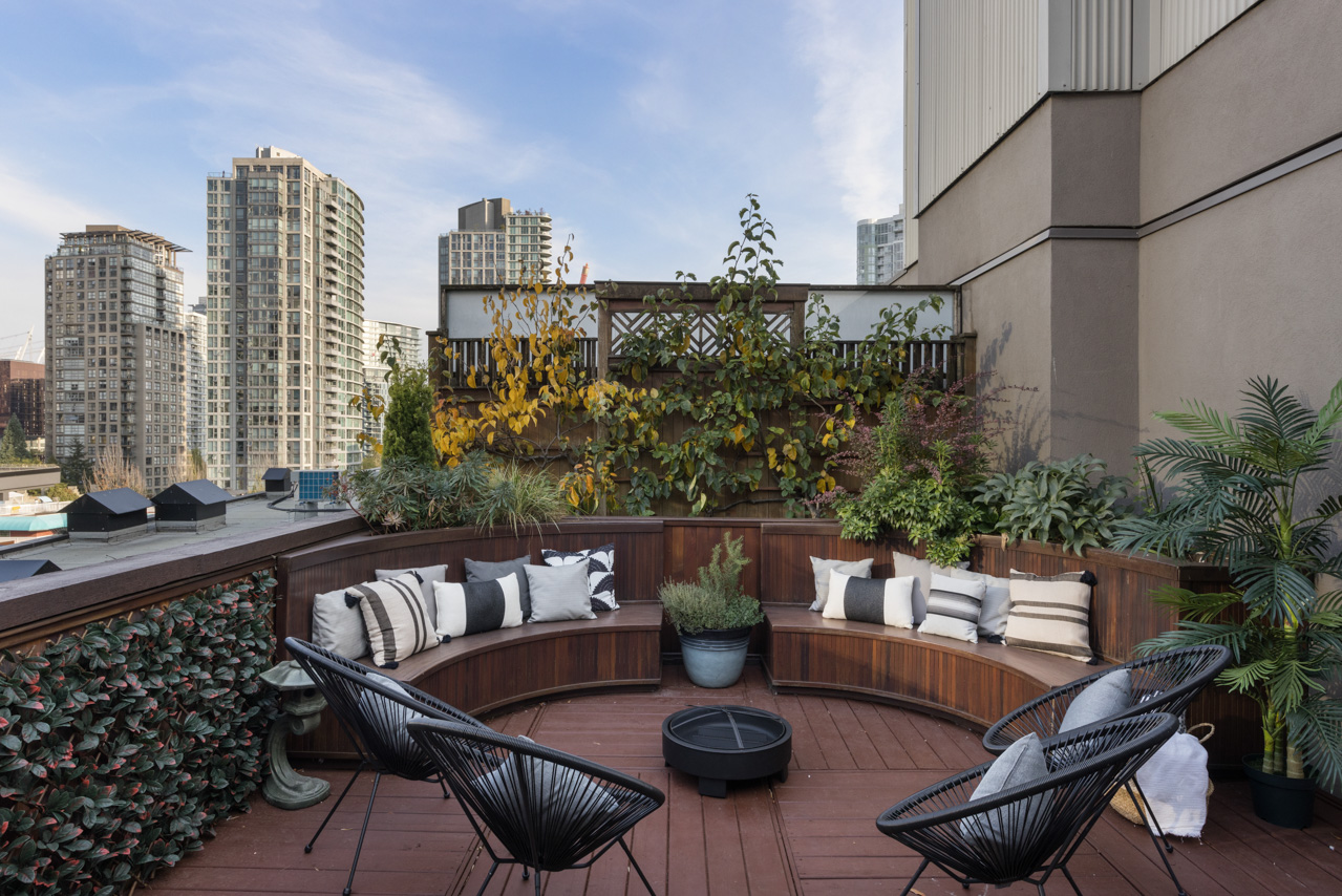 601-1072 HAMILTON STREET, VANCOUVER 2