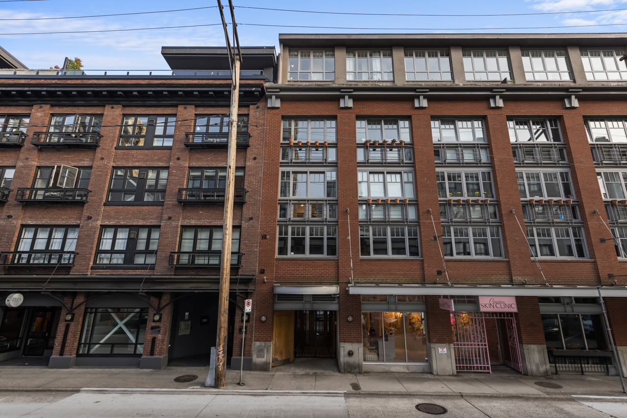 601-1072 HAMILTON STREET, VANCOUVER 24