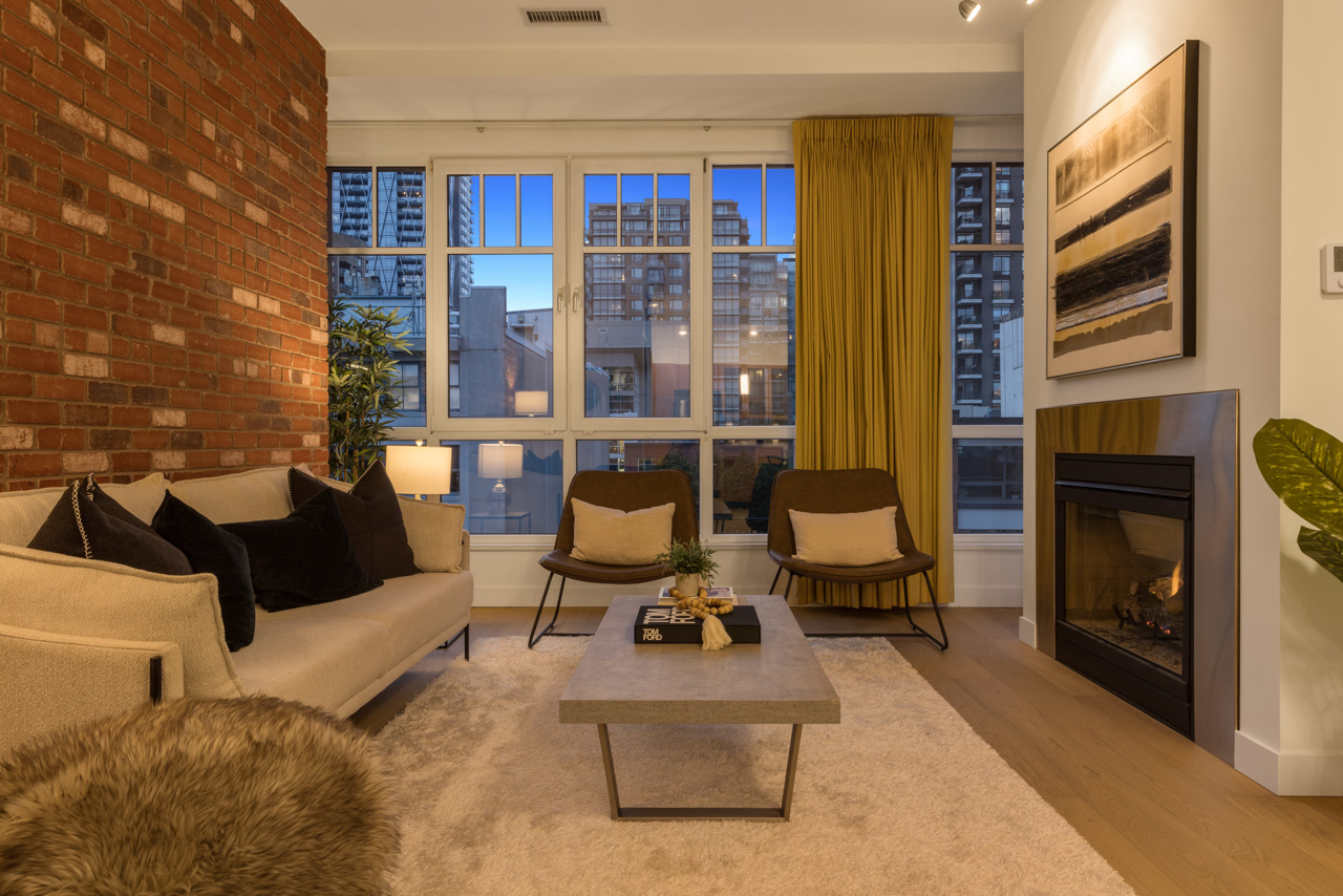 601-1072 HAMILTON STREET, VANCOUVER 19