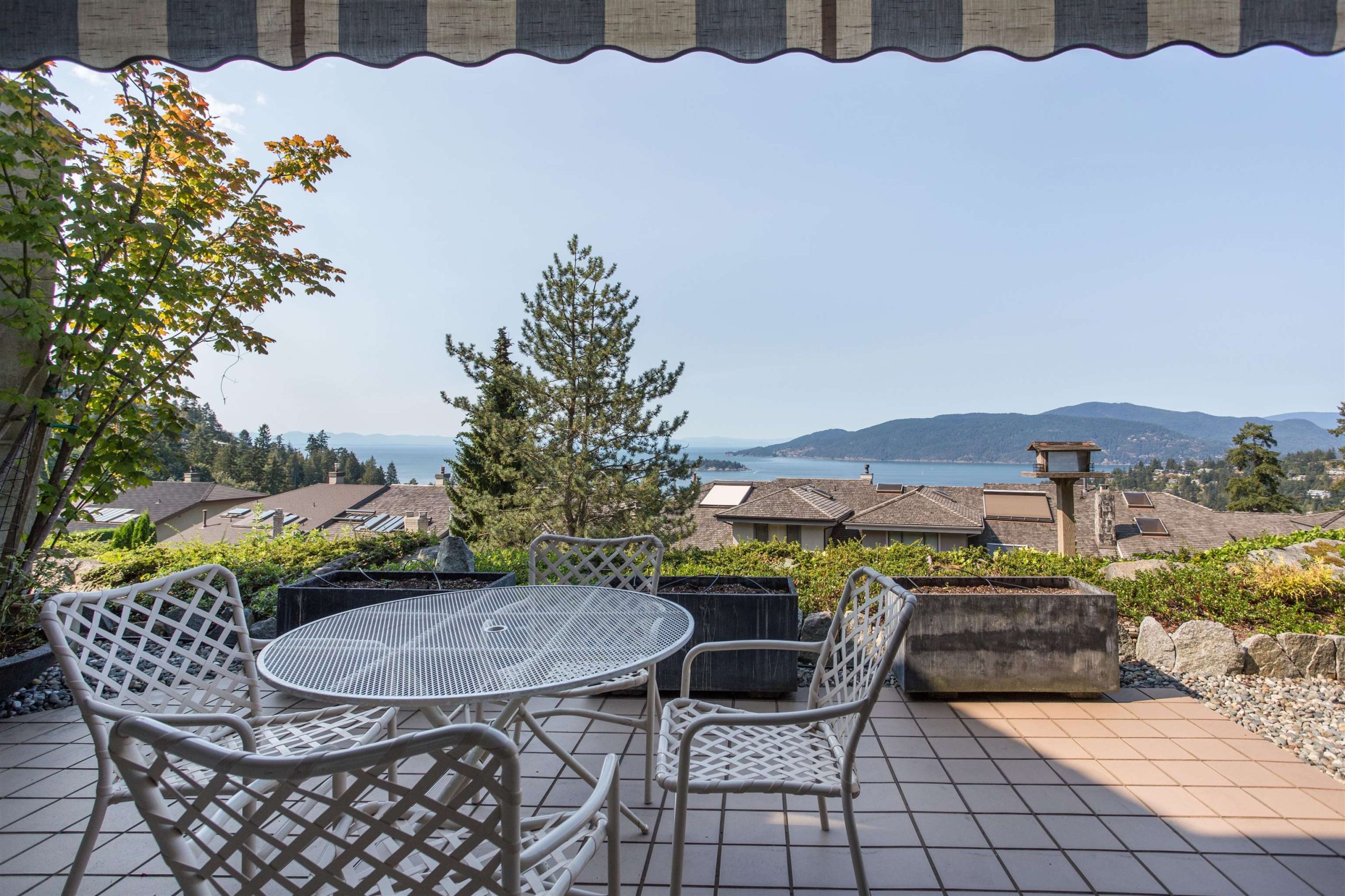 5466 MEADFEILD LANE, WEST VANCOUVER 15