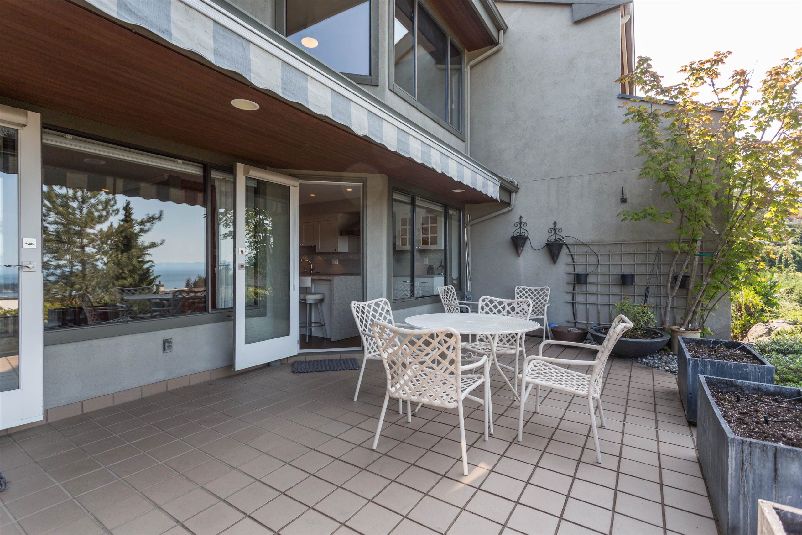 5466 MEADFEILD LANE, WEST VANCOUVER 17