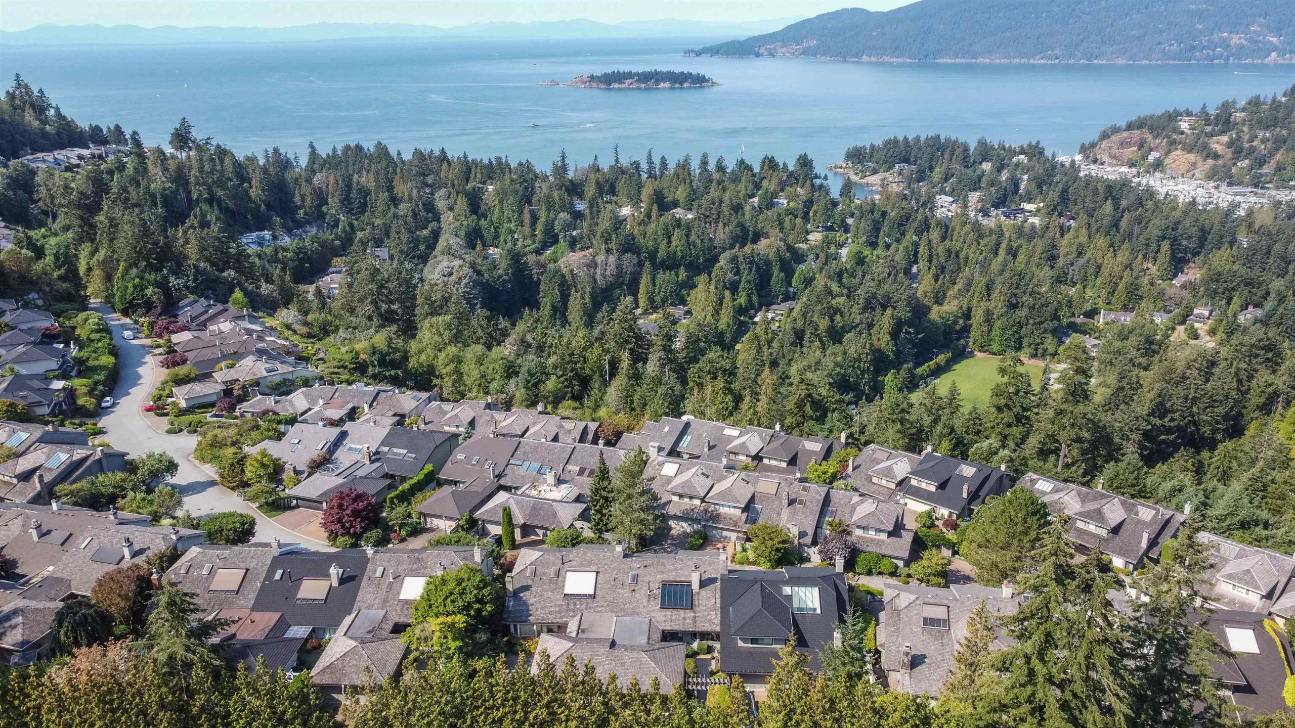 5466 MEADFEILD LANE, WEST VANCOUVER 34