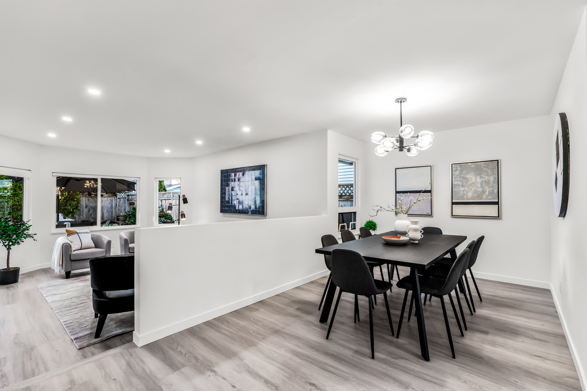 861 Porteau Place
North Vancouver, BC 18