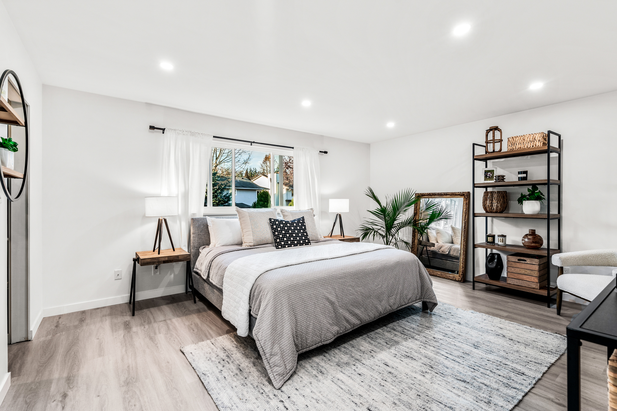 861 Porteau Place
North Vancouver, BC 30