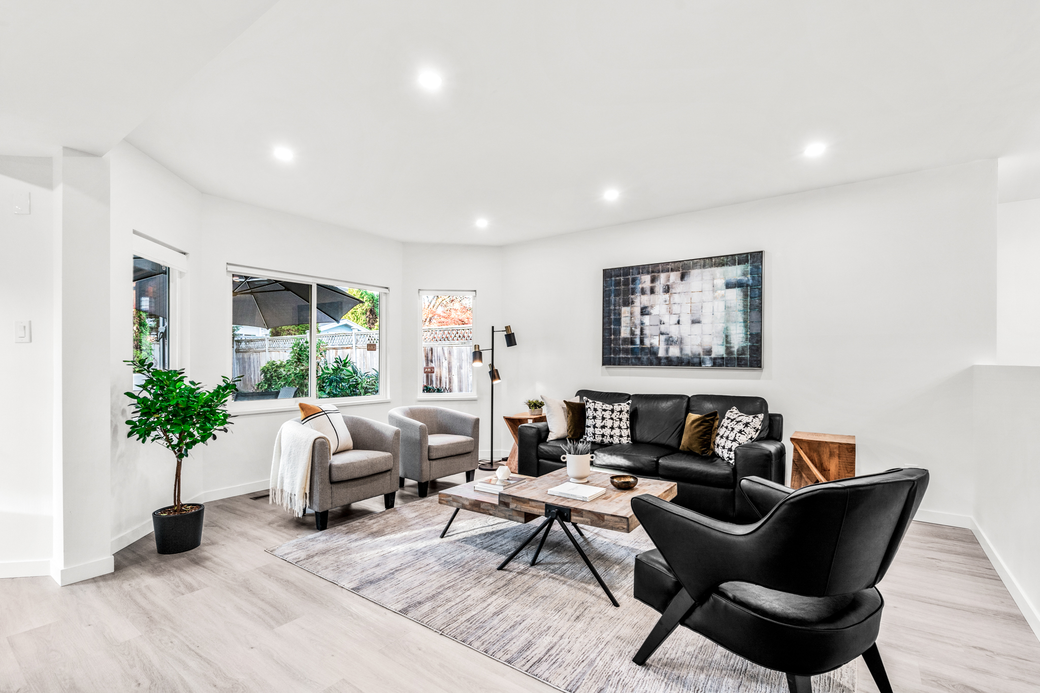 861 Porteau Place
North Vancouver, BC 10