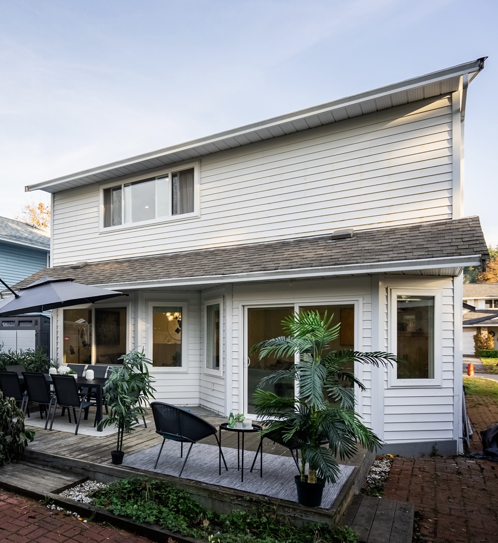 861 Porteau Place
North Vancouver, BC 46