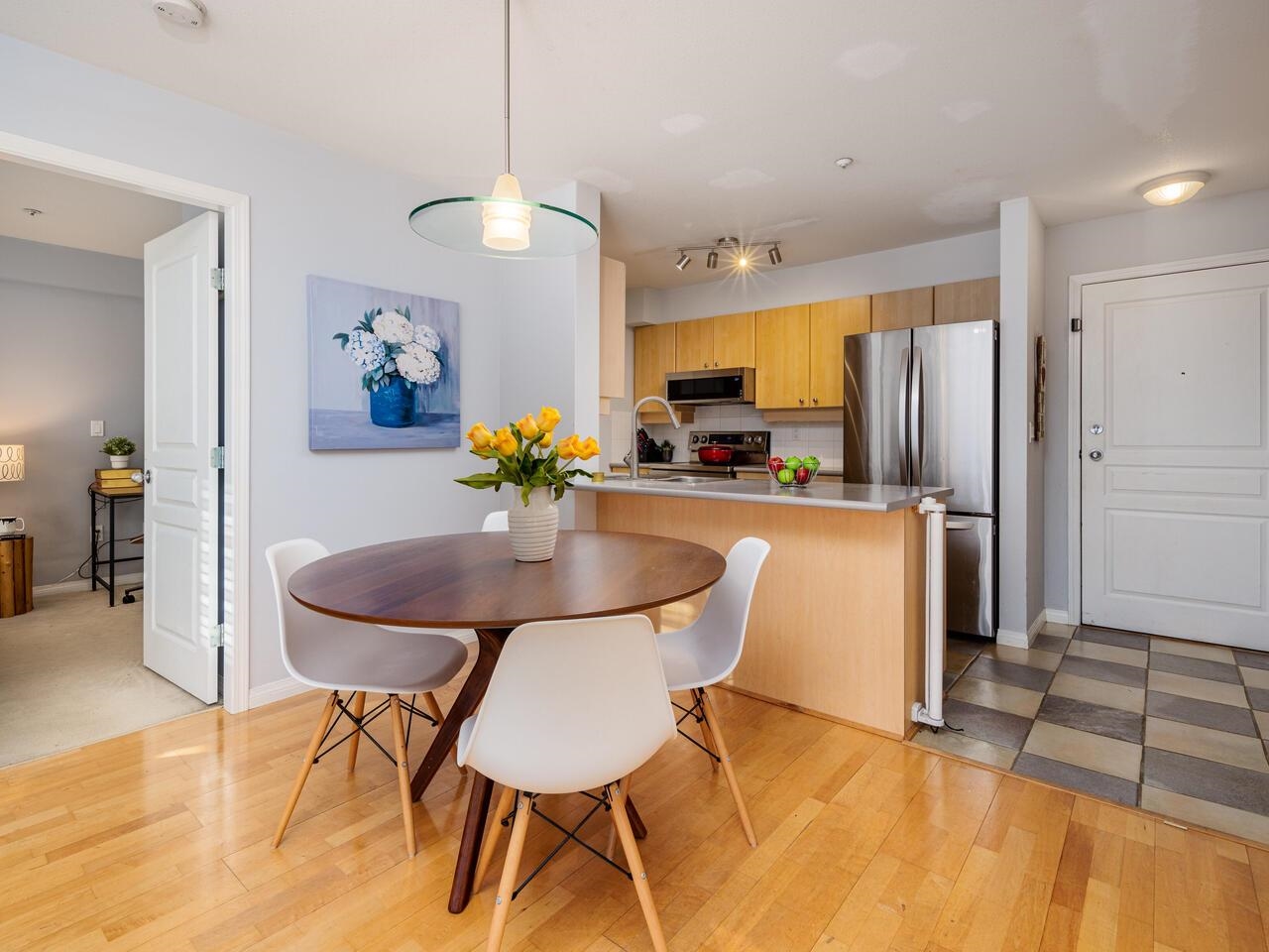 207 3235 W 4TH AVENUE, VANCOUVER 10