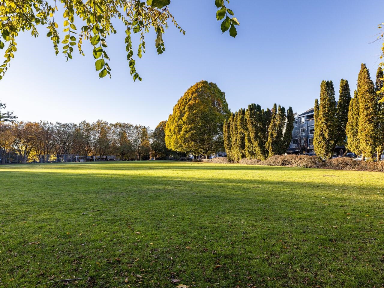 207 3235 W 4TH AVENUE, VANCOUVER 26