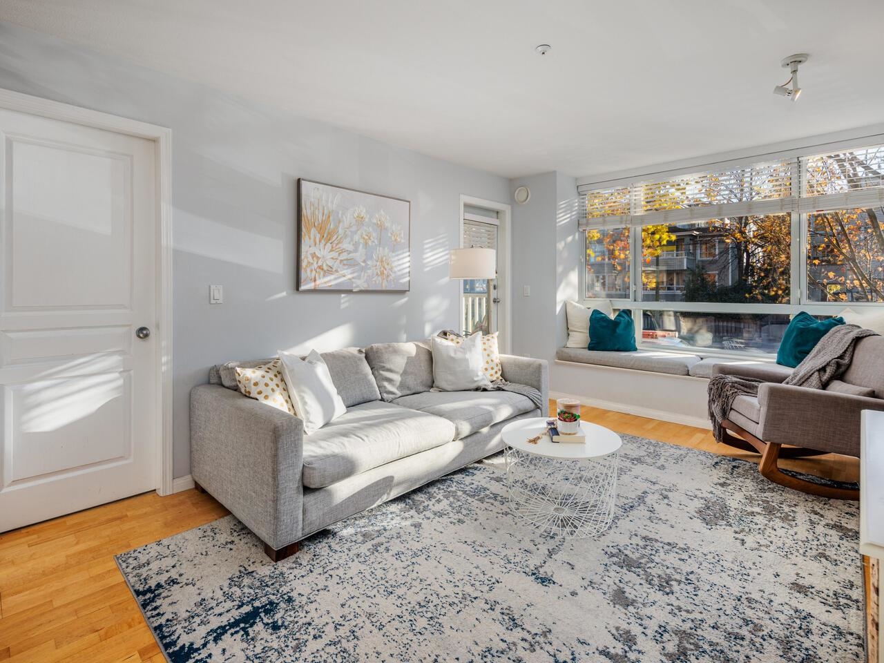 207 3235 W 4TH AVENUE, VANCOUVER 4