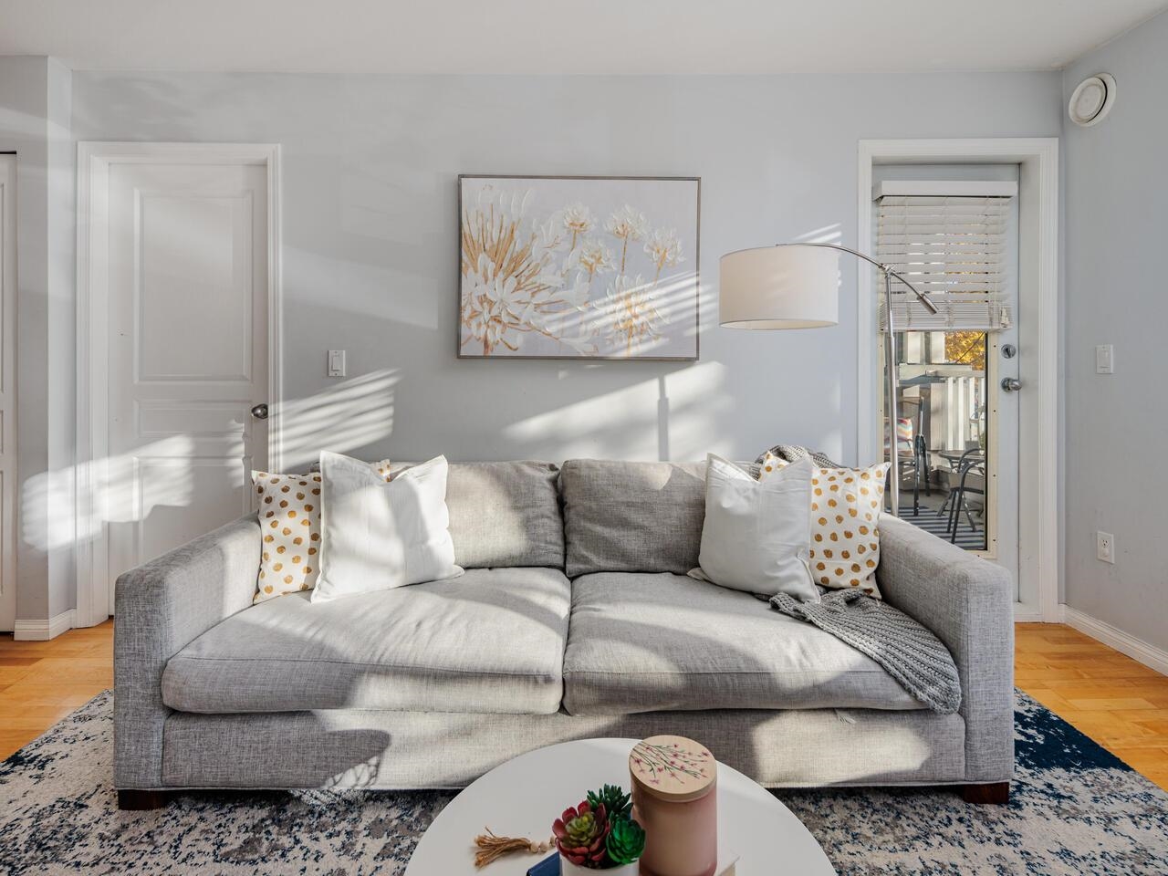207 3235 W 4TH AVENUE, VANCOUVER 5
