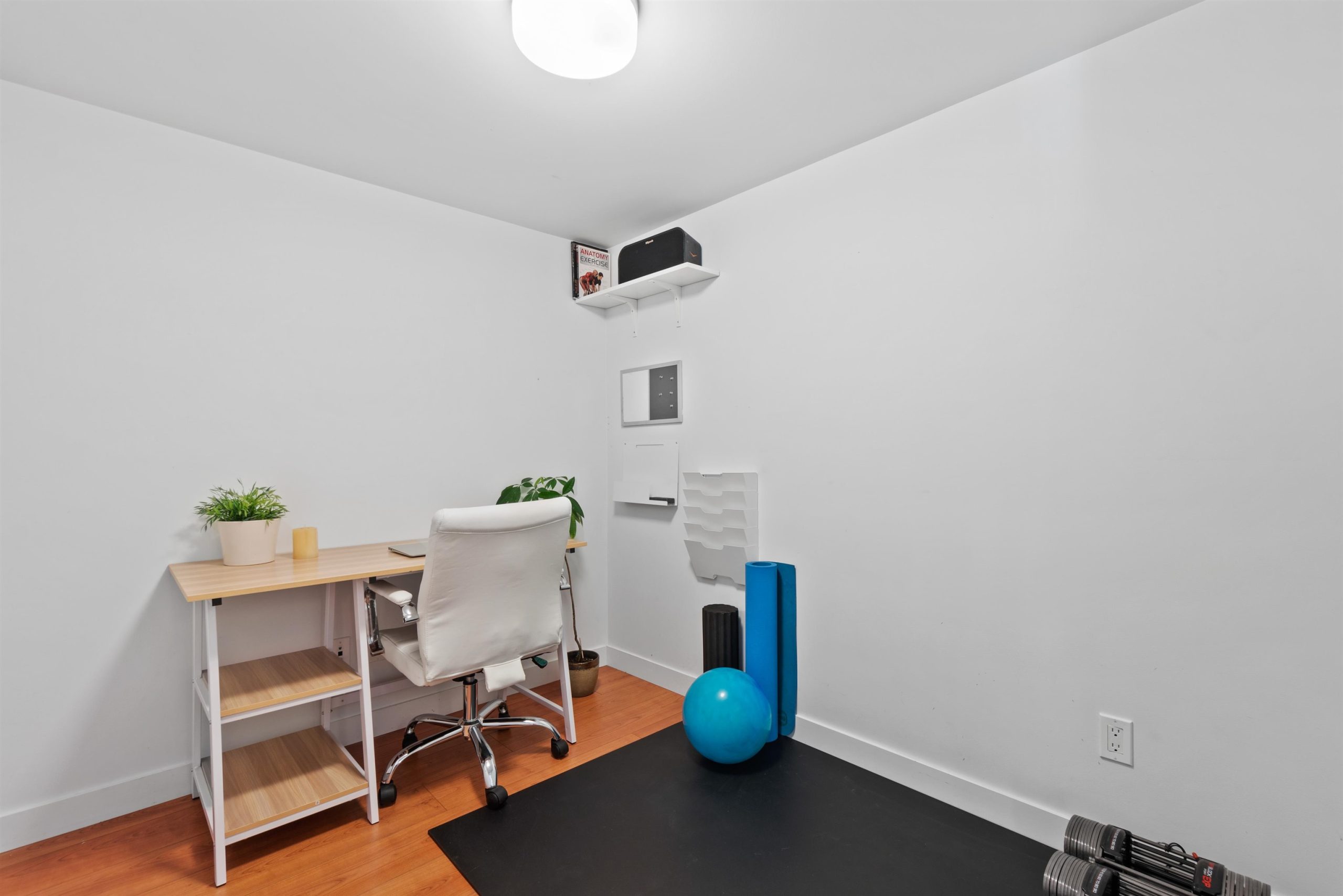 #203- 221 E 3RD STREET, NORTH VANCOUVER 22