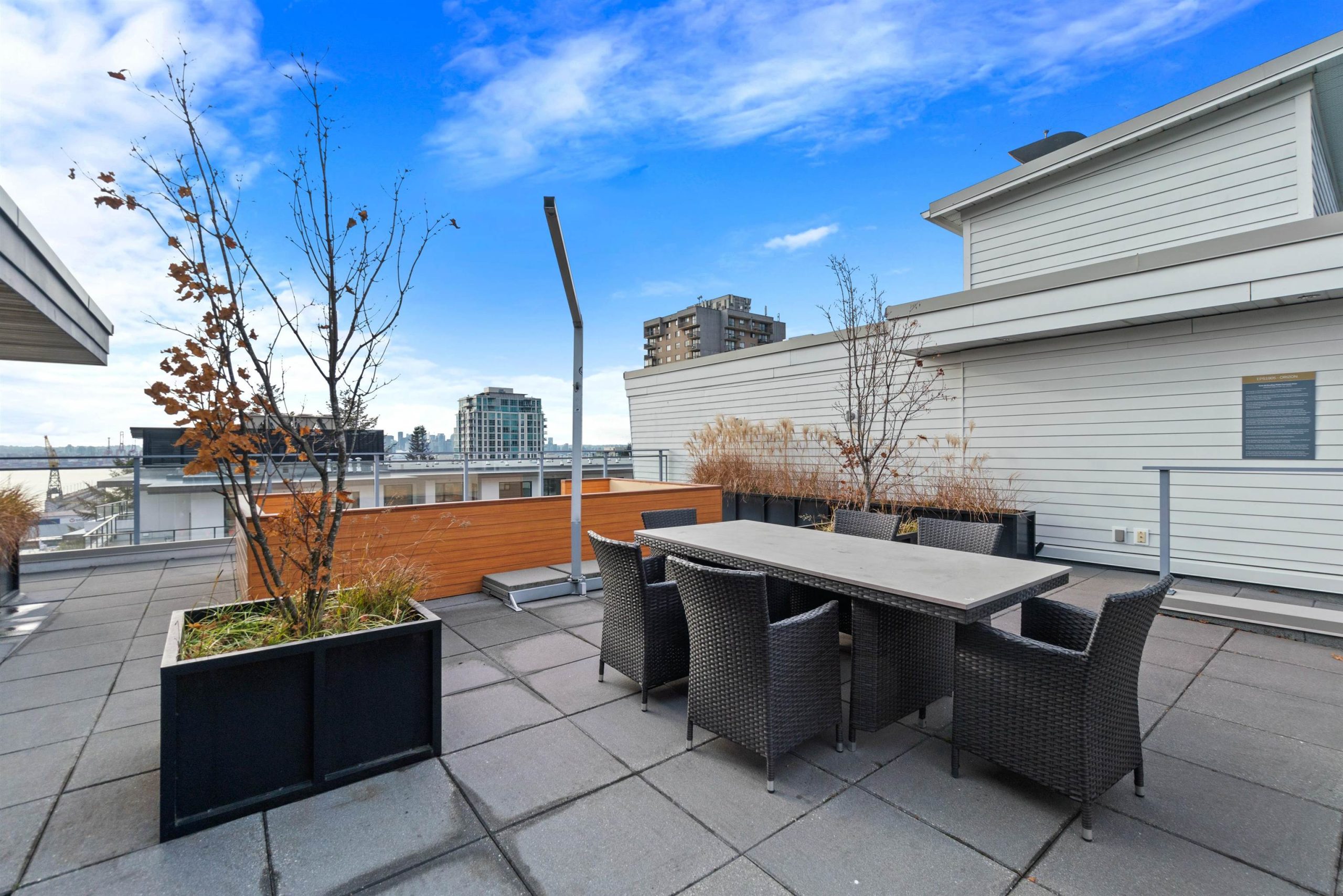 #203- 221 E 3RD STREET, NORTH VANCOUVER 24