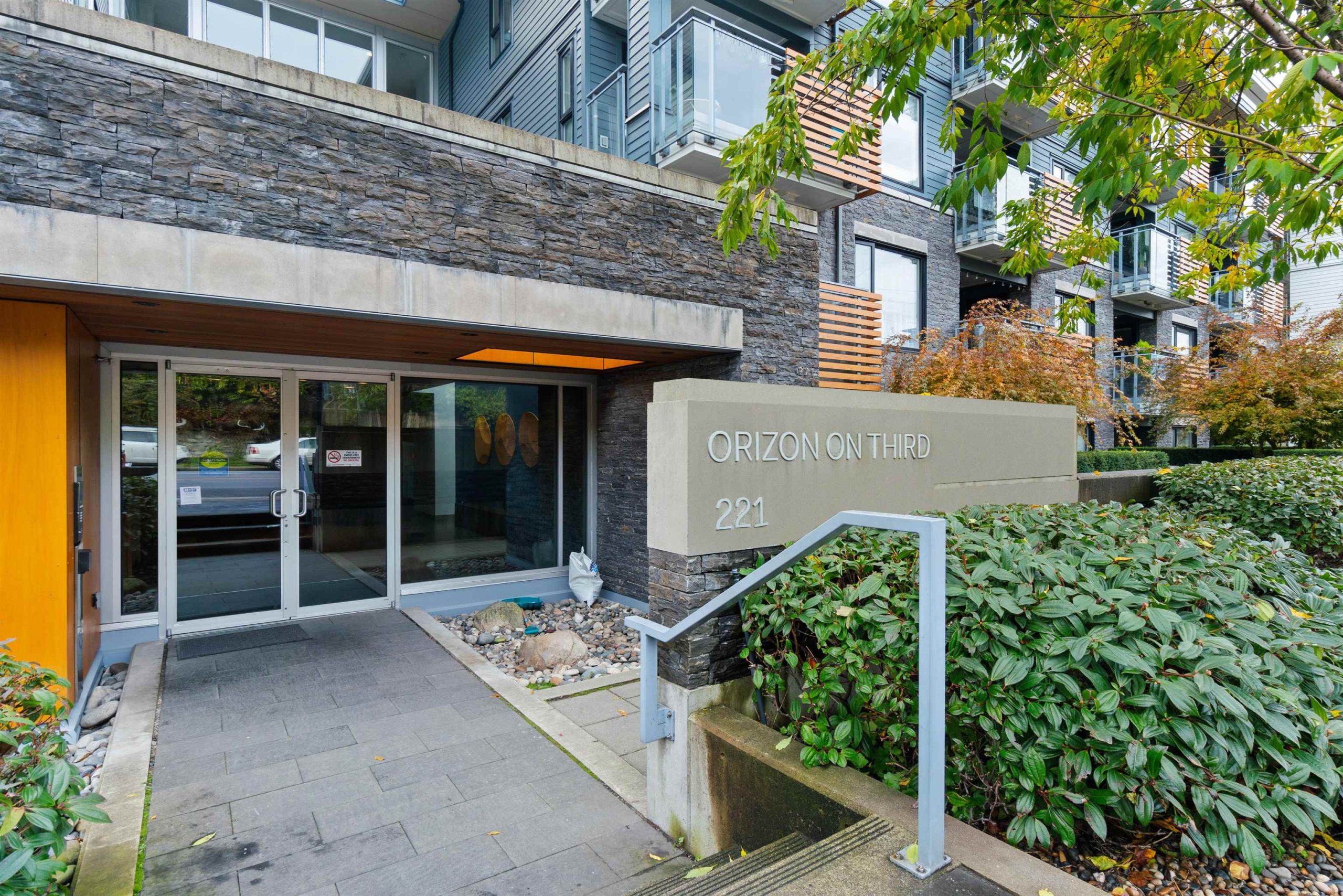 #203- 221 E 3RD STREET, NORTH VANCOUVER 28