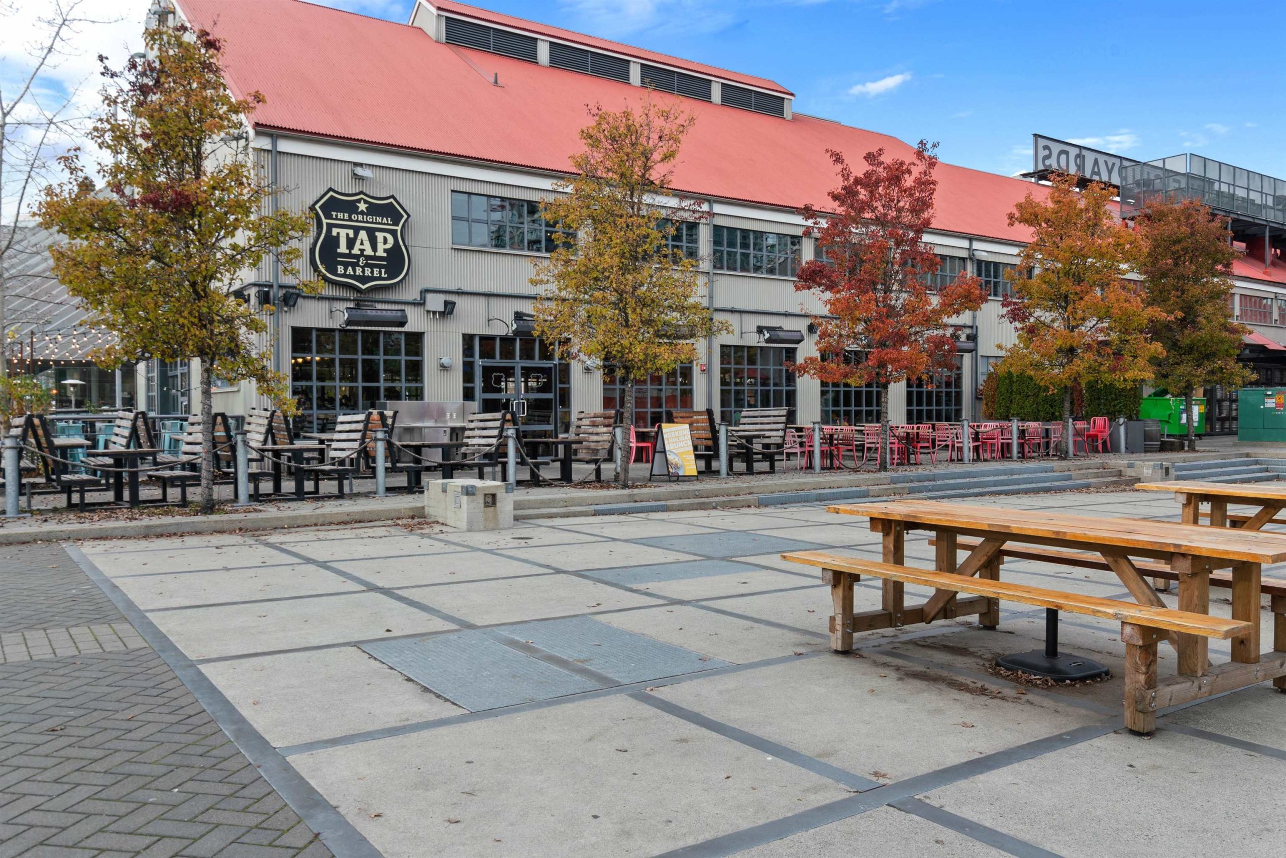 #203- 221 E 3RD STREET, NORTH VANCOUVER 32