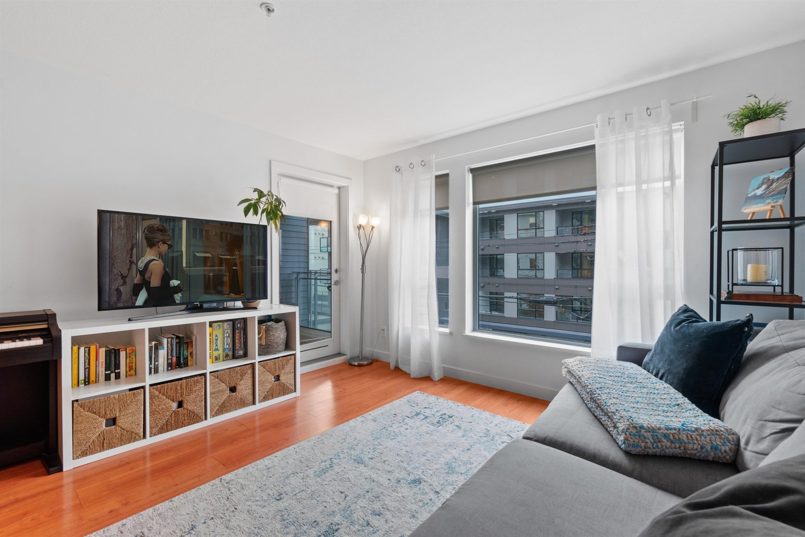 #203- 221 E 3RD STREET, NORTH VANCOUVER 8