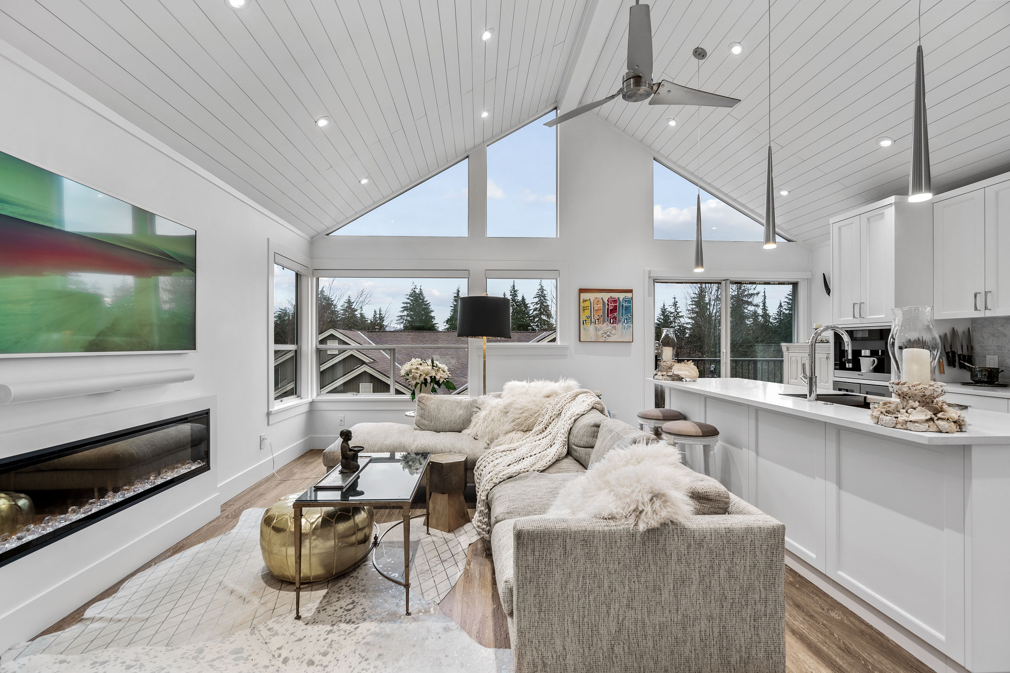 10-4055 Indian River Drive, North Vancouver, BC 5