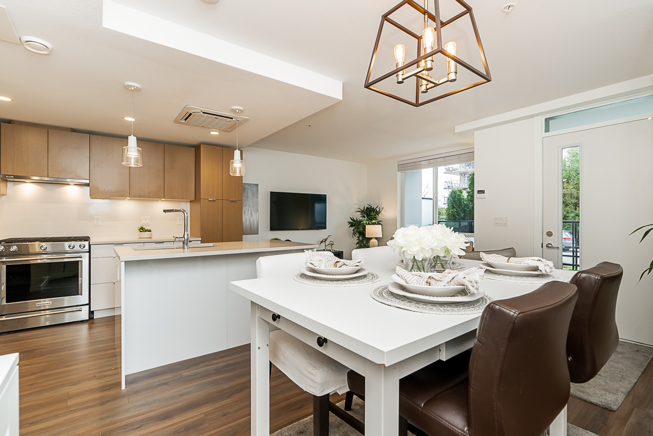 TH5-108 East 8th St, North Vancouver, BC 32