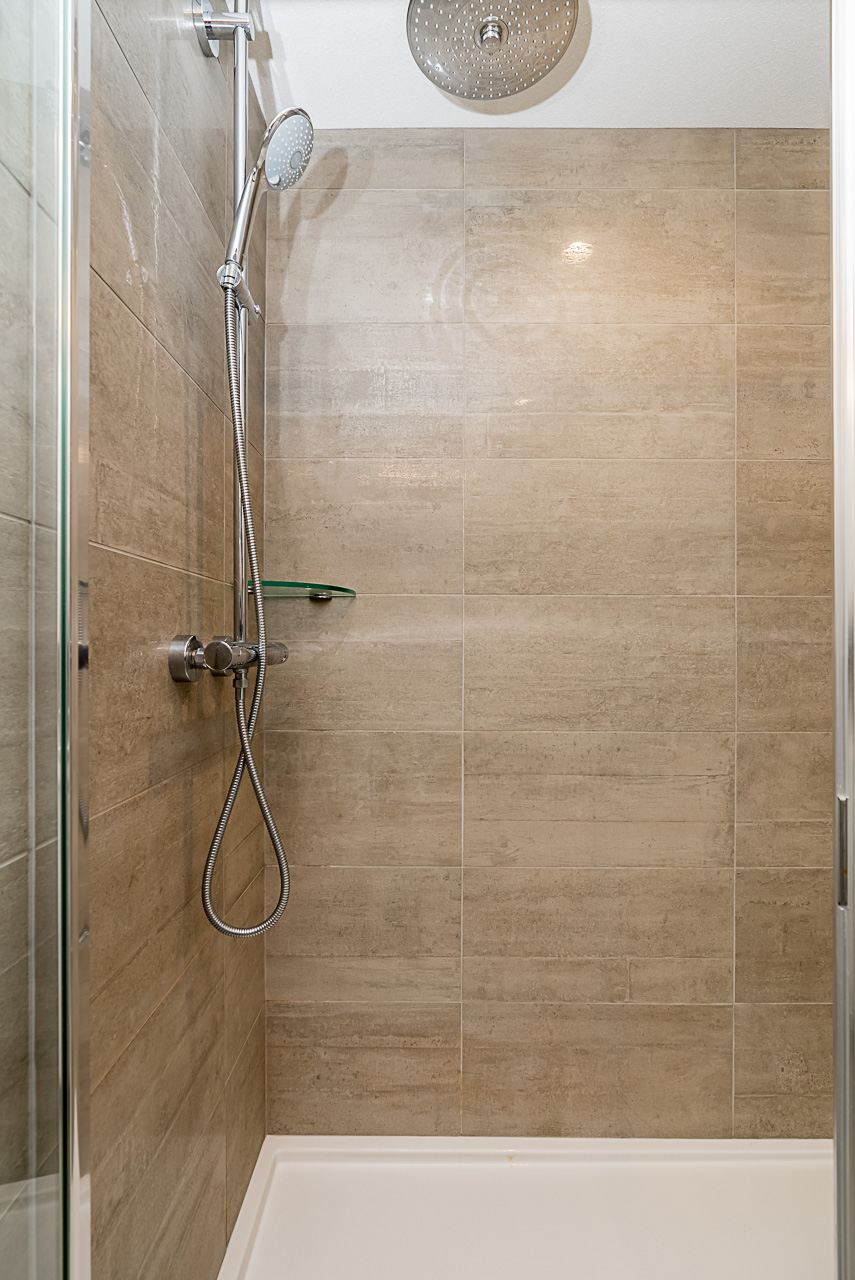 TH5-108 East 8th St, North Vancouver, BC 23