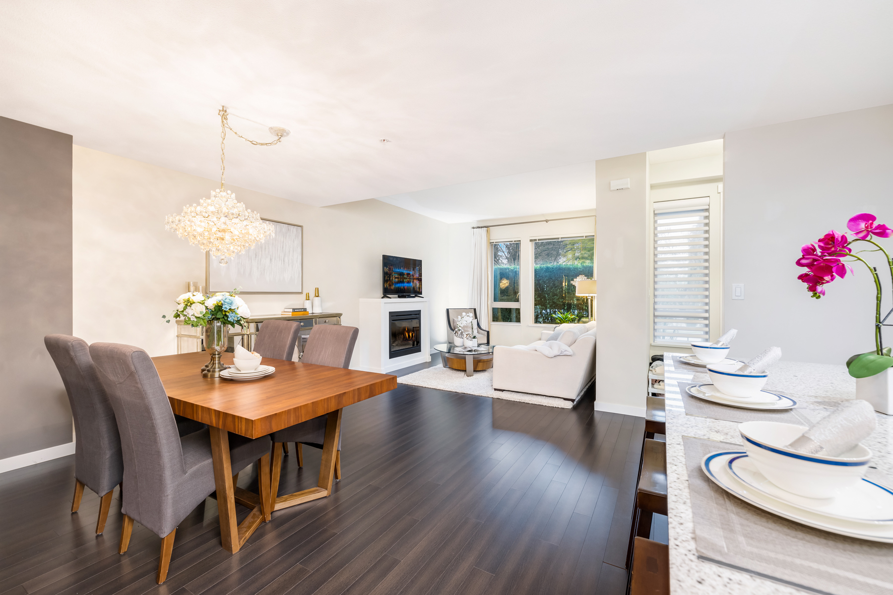 G02-159 West 22nd Street