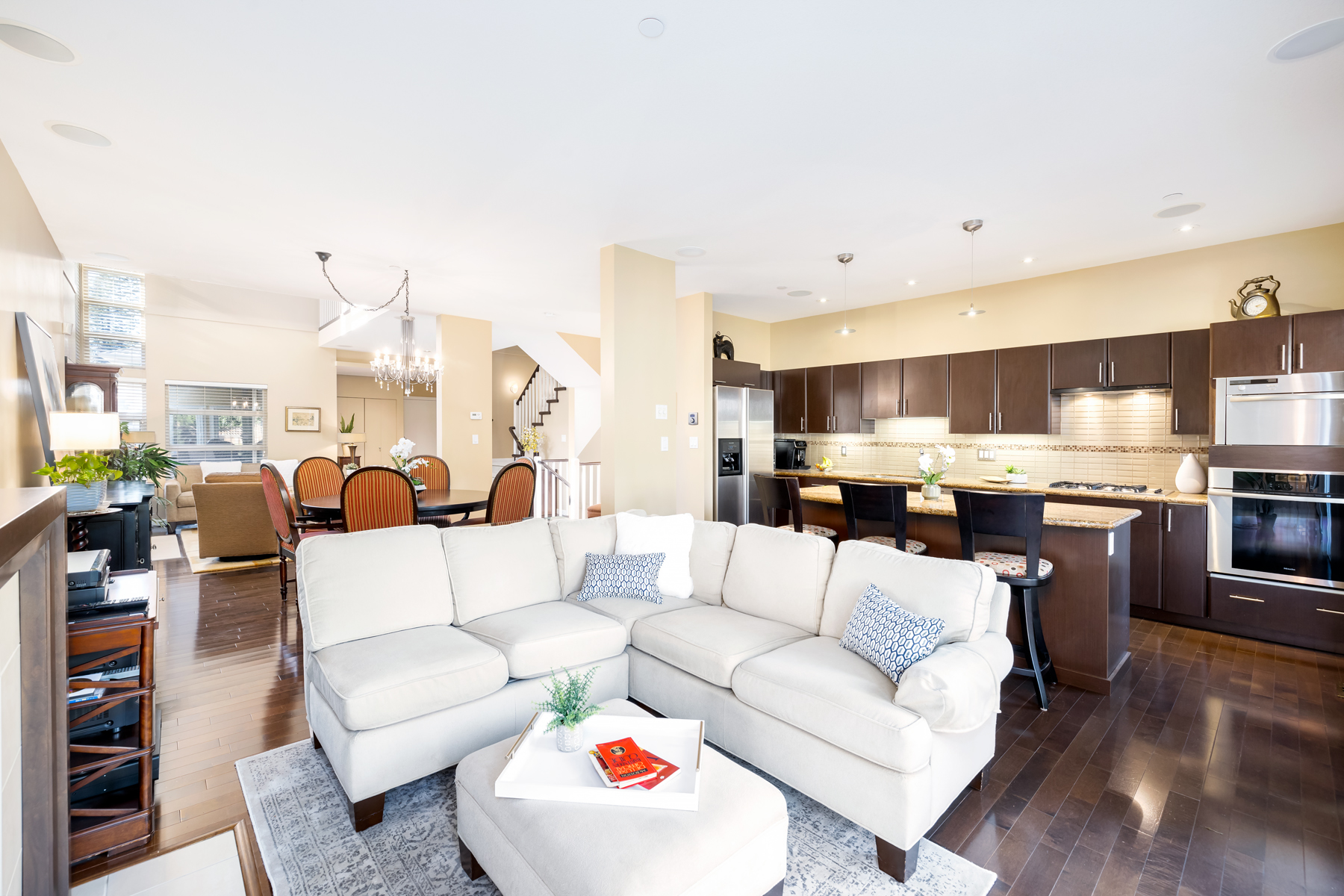 19-3750 Edgemont Blvd 8