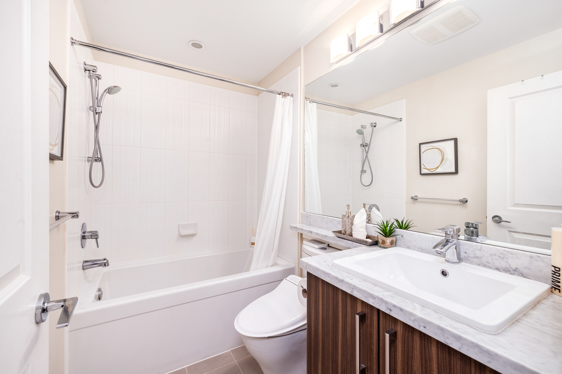 G02-159 West 22nd Street 23