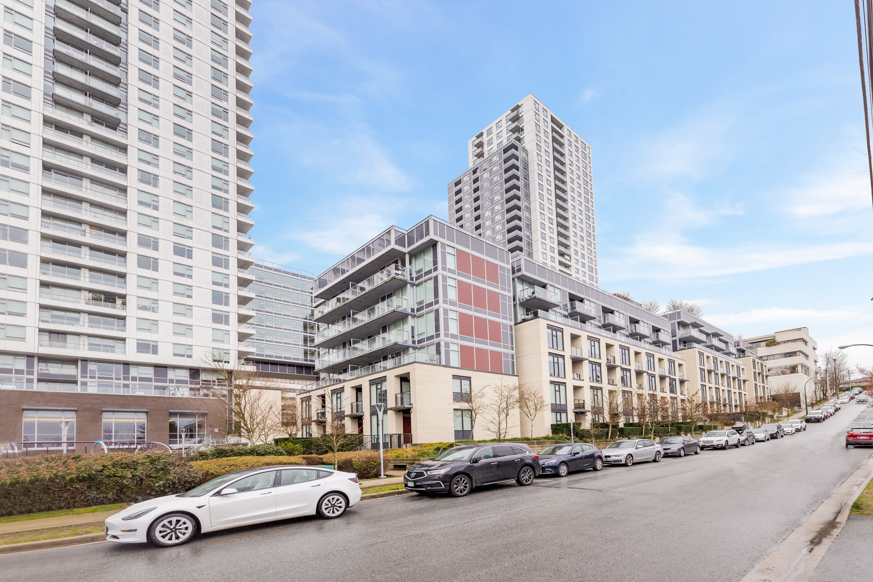 716-5598 Ormidale Street 6
