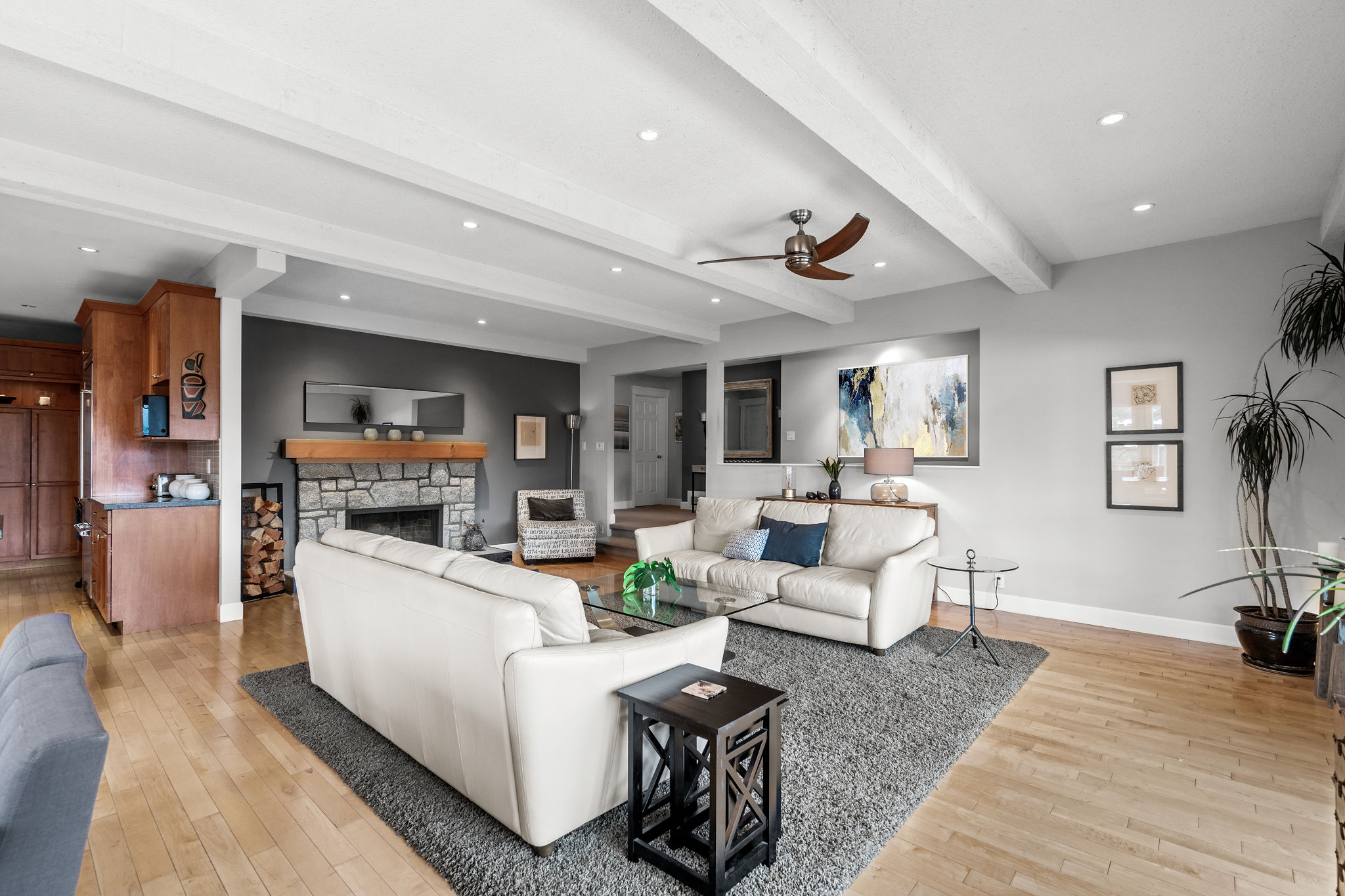 2111 Badger Road, North Vancouver 6