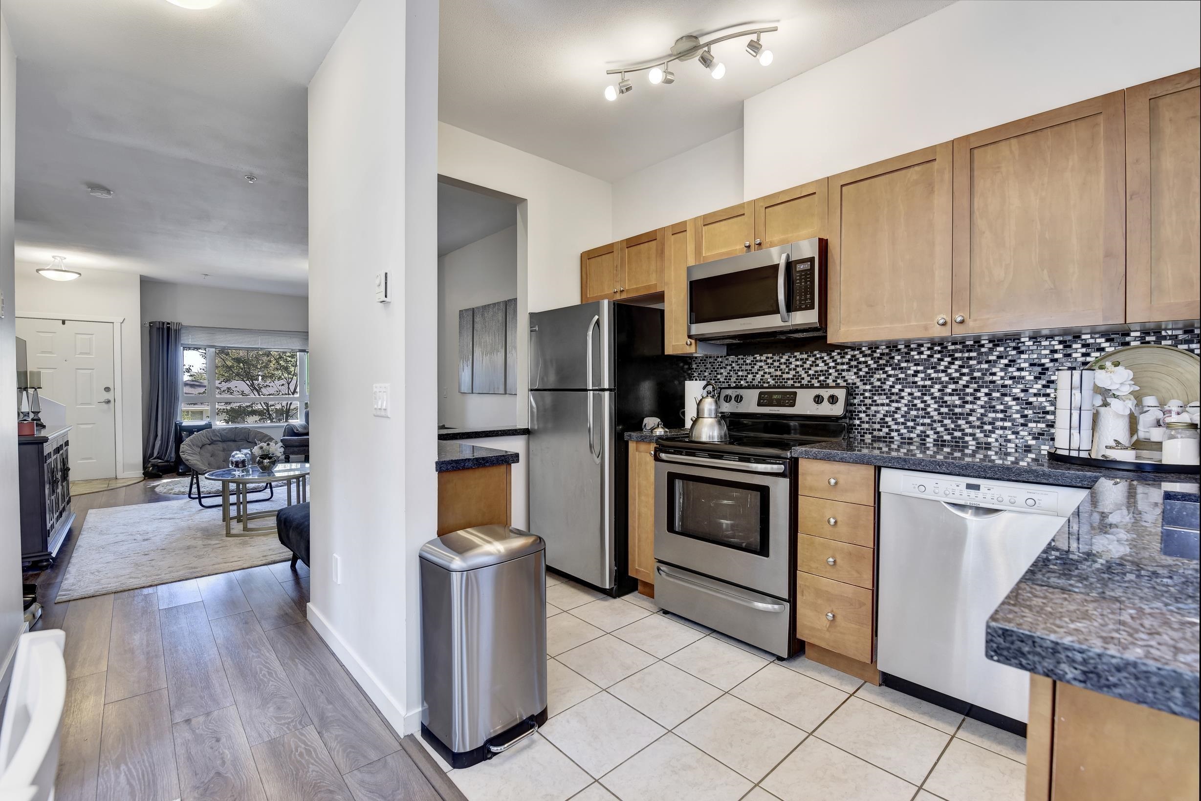 2280 CHESTERFIELD AVENUE 10
