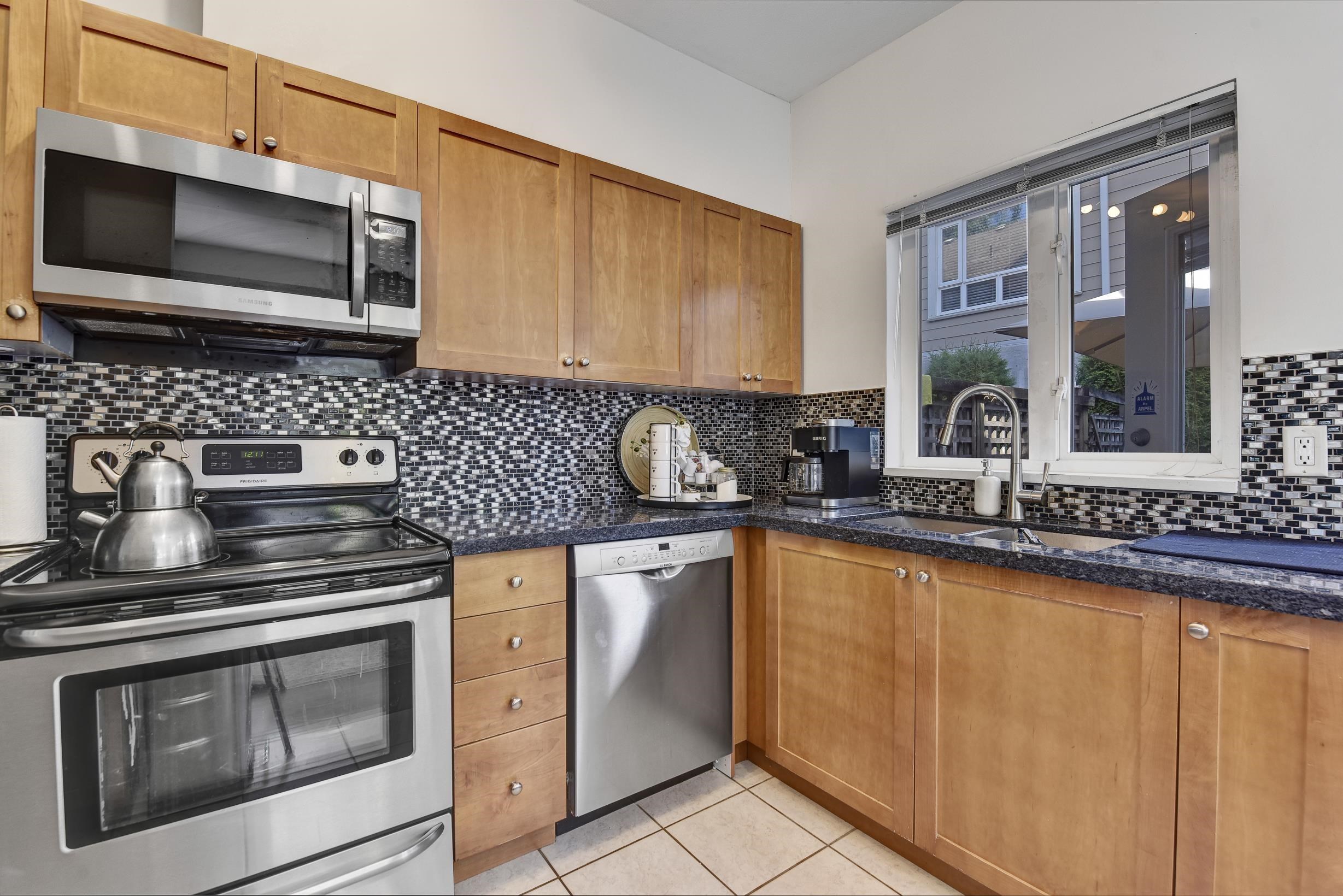 2280 CHESTERFIELD AVENUE 11