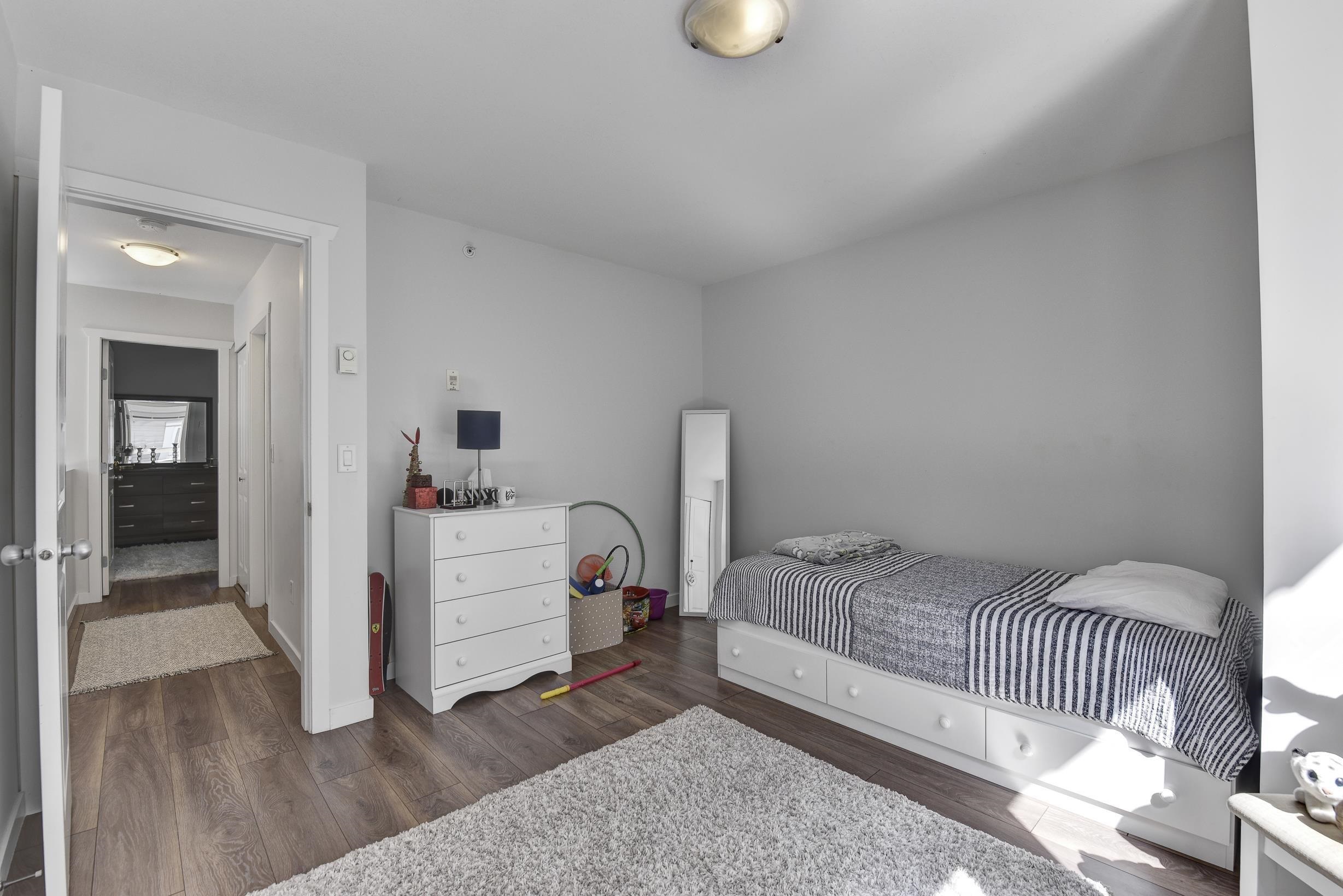 2280 CHESTERFIELD AVENUE 21