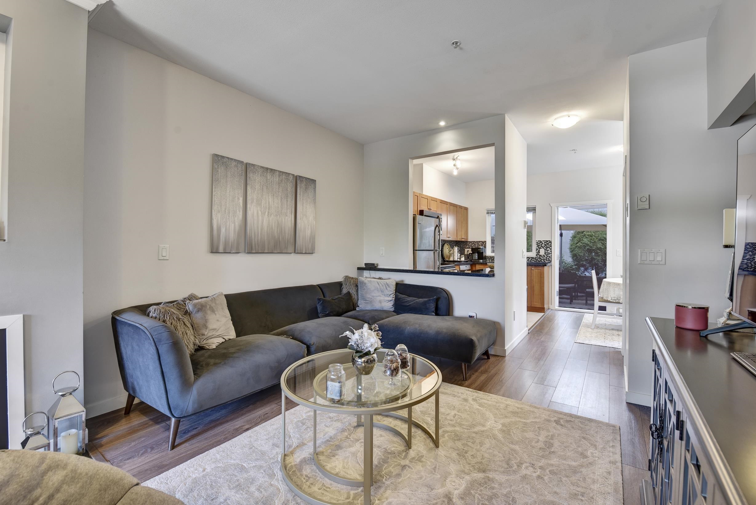 2280 CHESTERFIELD AVENUE