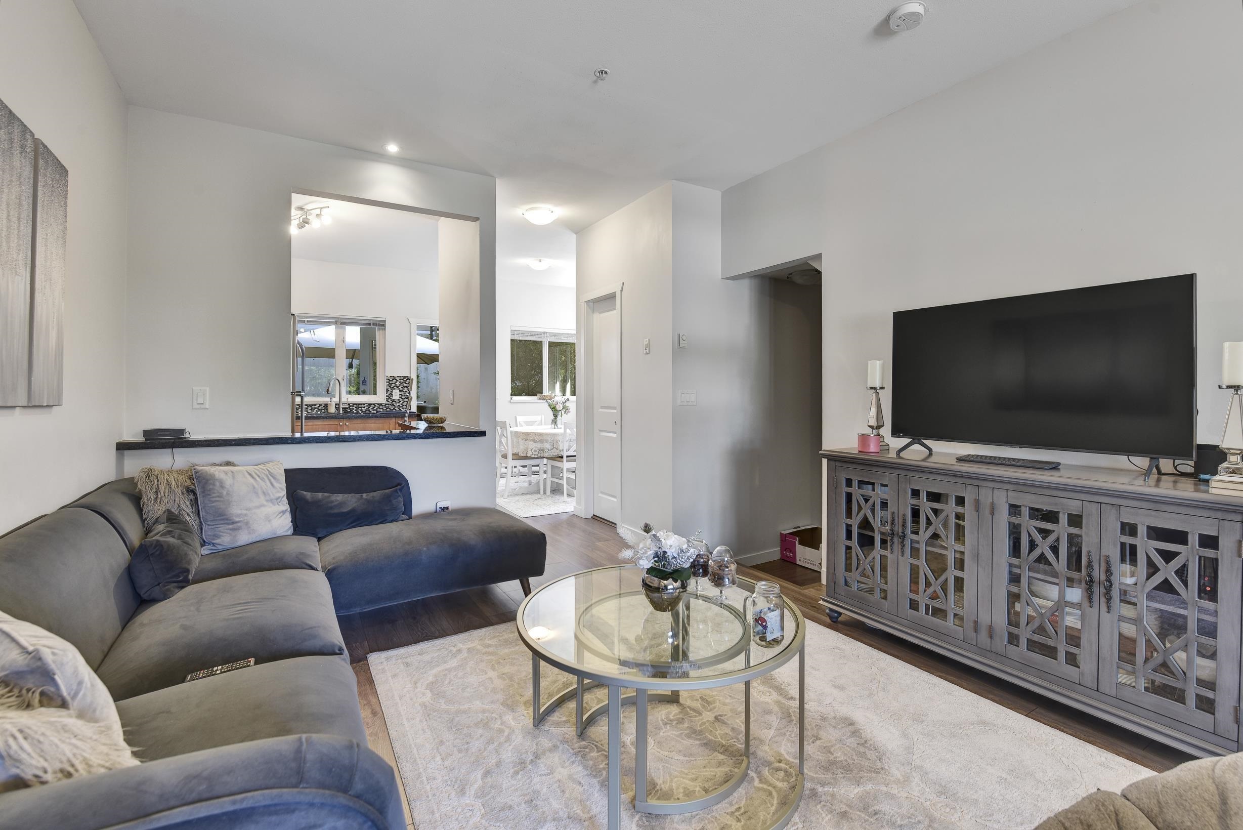 2280 CHESTERFIELD AVENUE 5