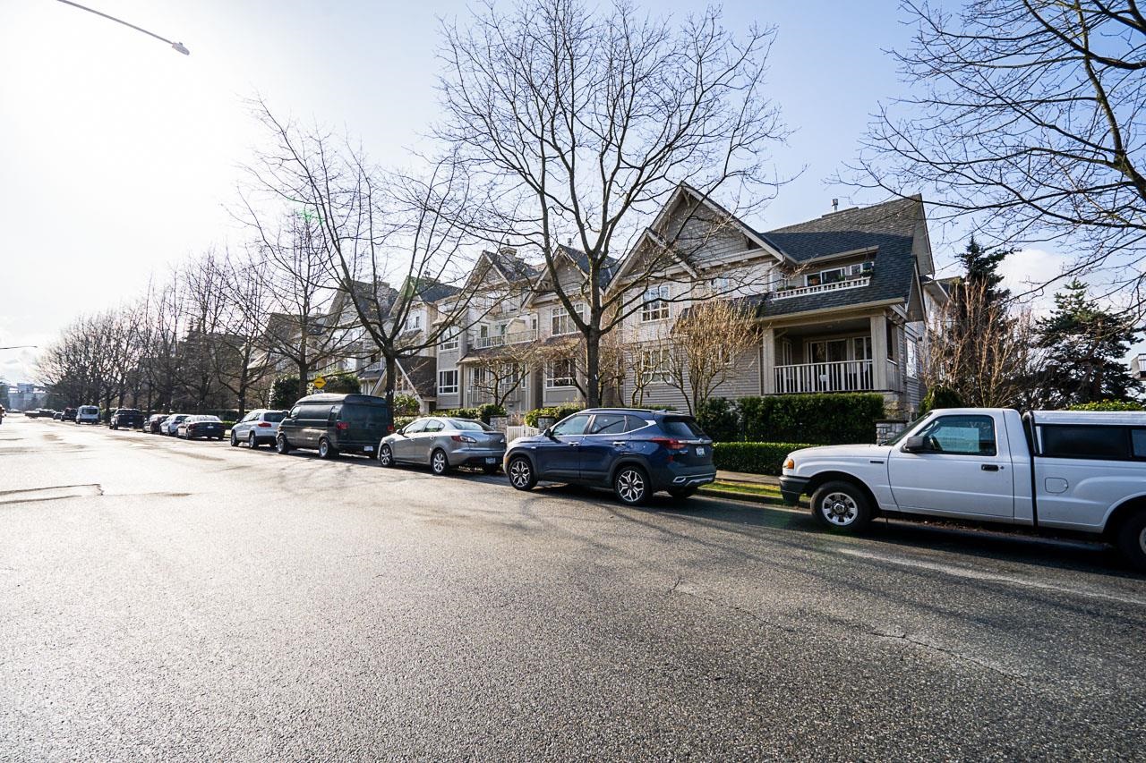 119-333 E 1ST STREET 24