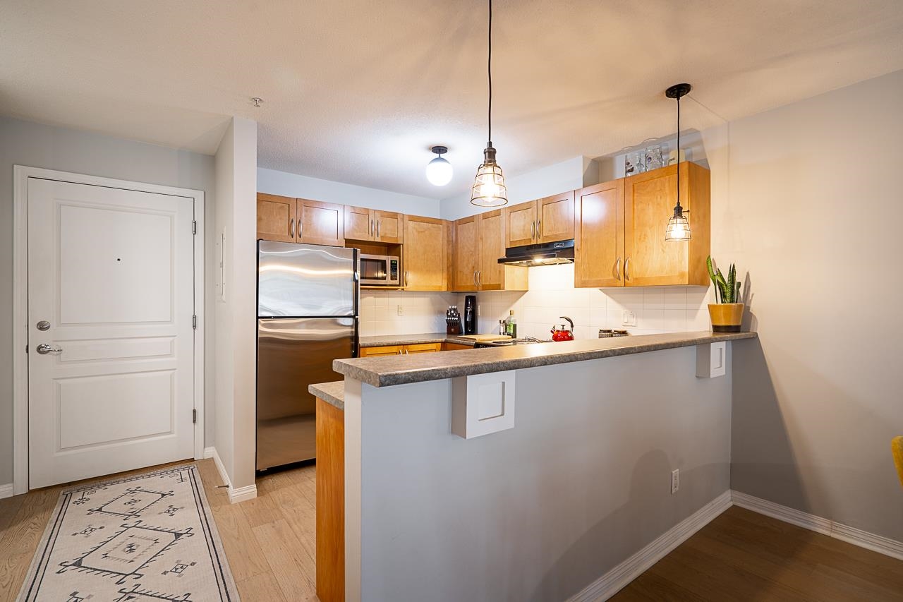 119-333 E 1ST STREET 5