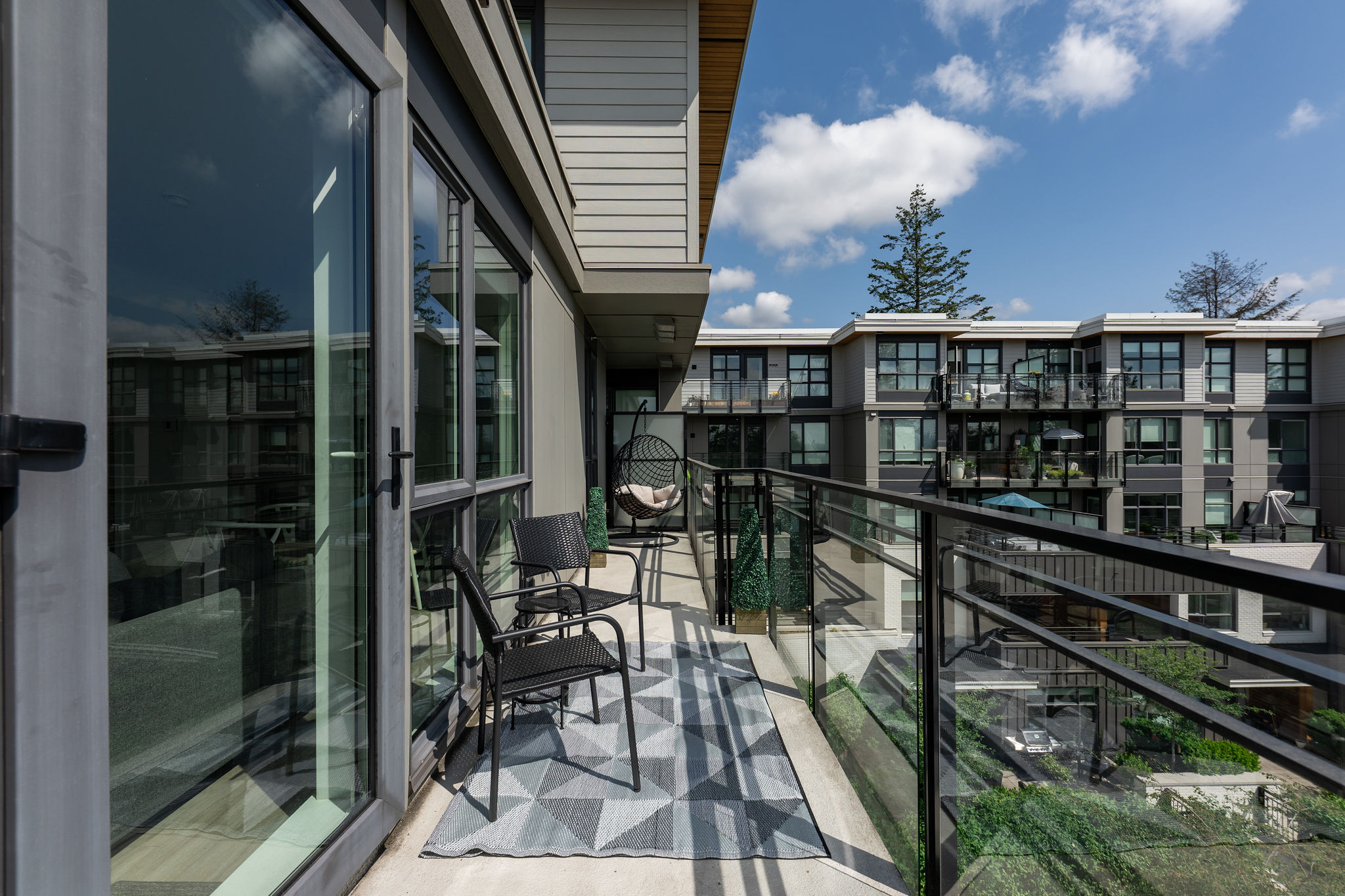 304-707 EAST 3RD STREET 32