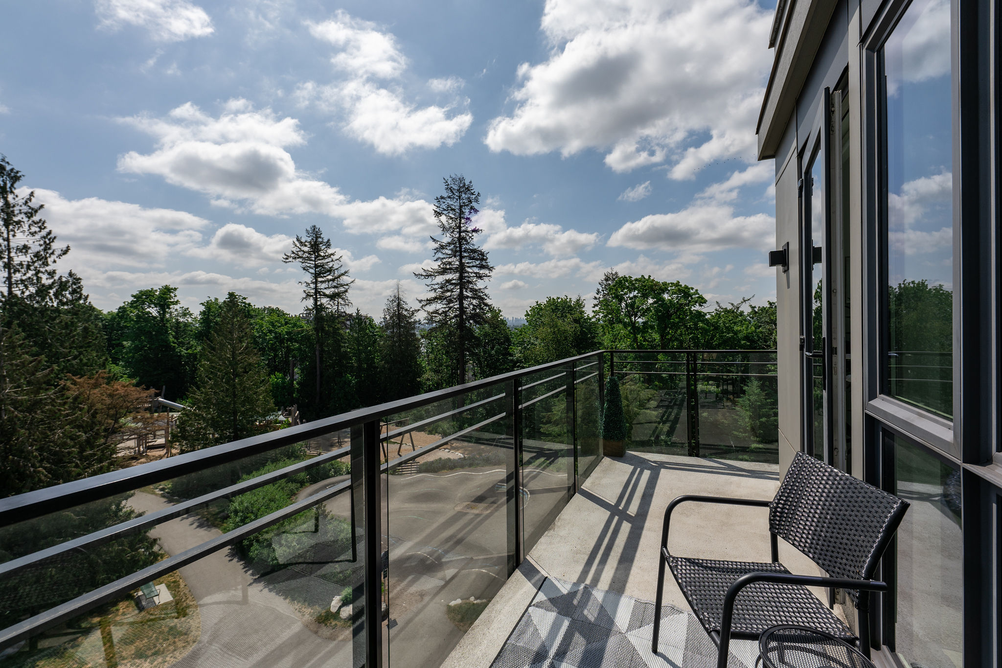 304-707 EAST 3RD STREET 27