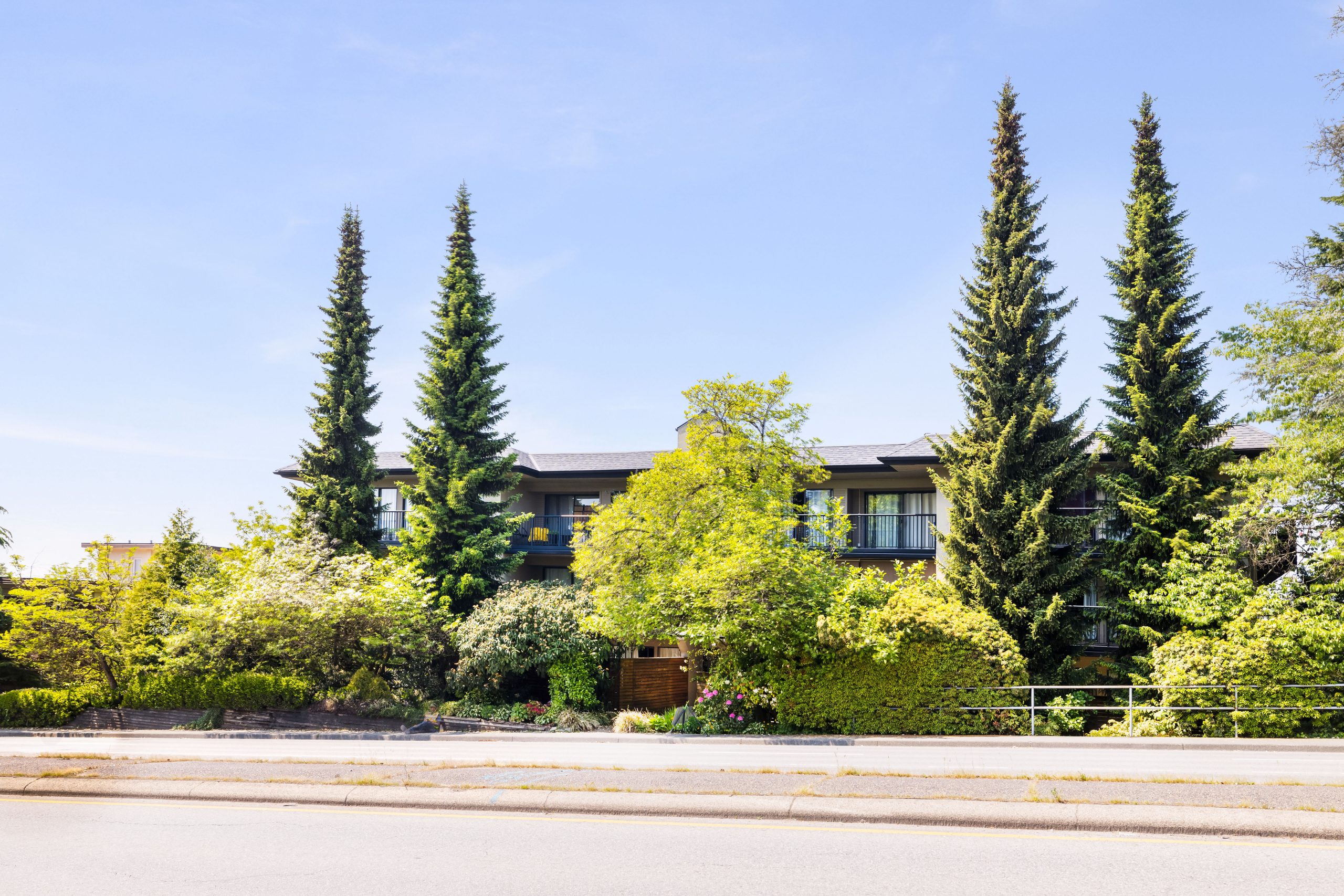 204-2545 Lonsdale Ave, North Vancouver, BC 18