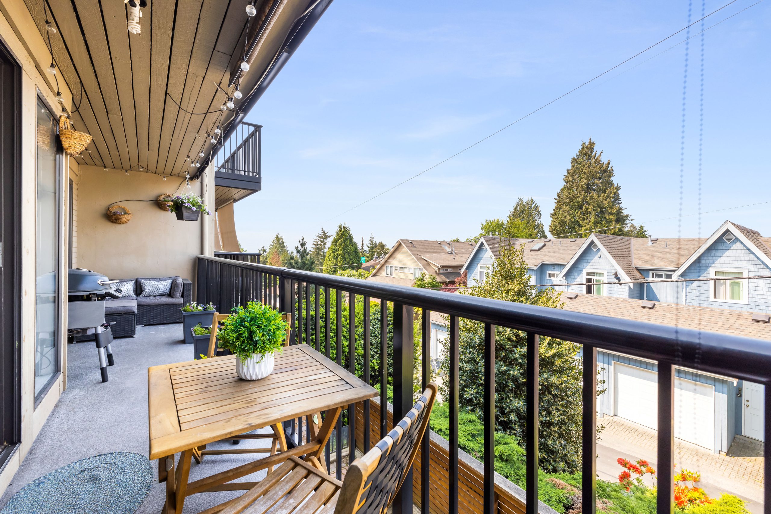 204-2545 Lonsdale Ave, North Vancouver, BC 21