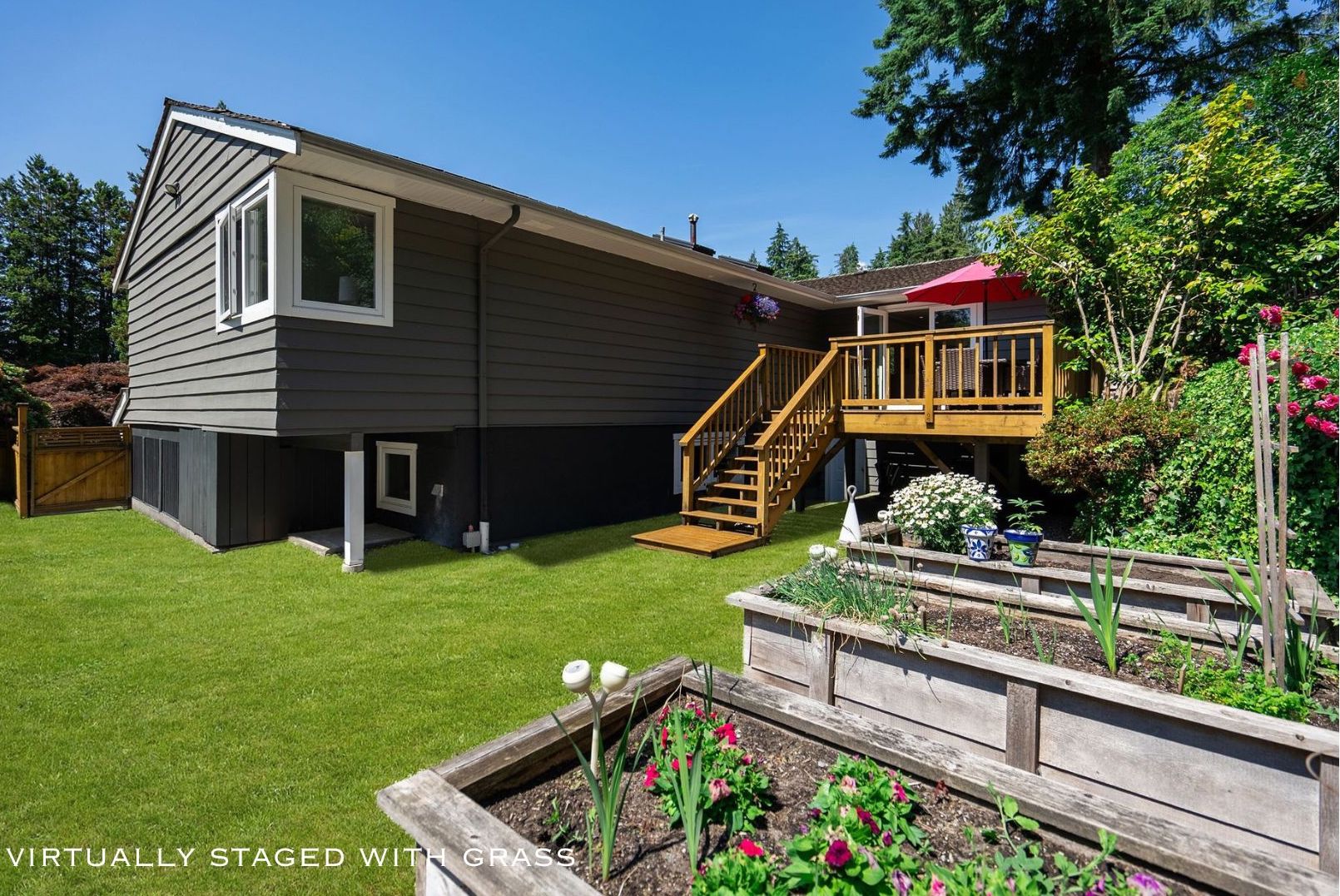 990 SONORA PLACE
NORTH VANCOUVER, BC V7R 3W1 43