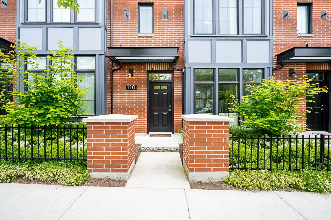 110 2070 CURLING ROAD 30