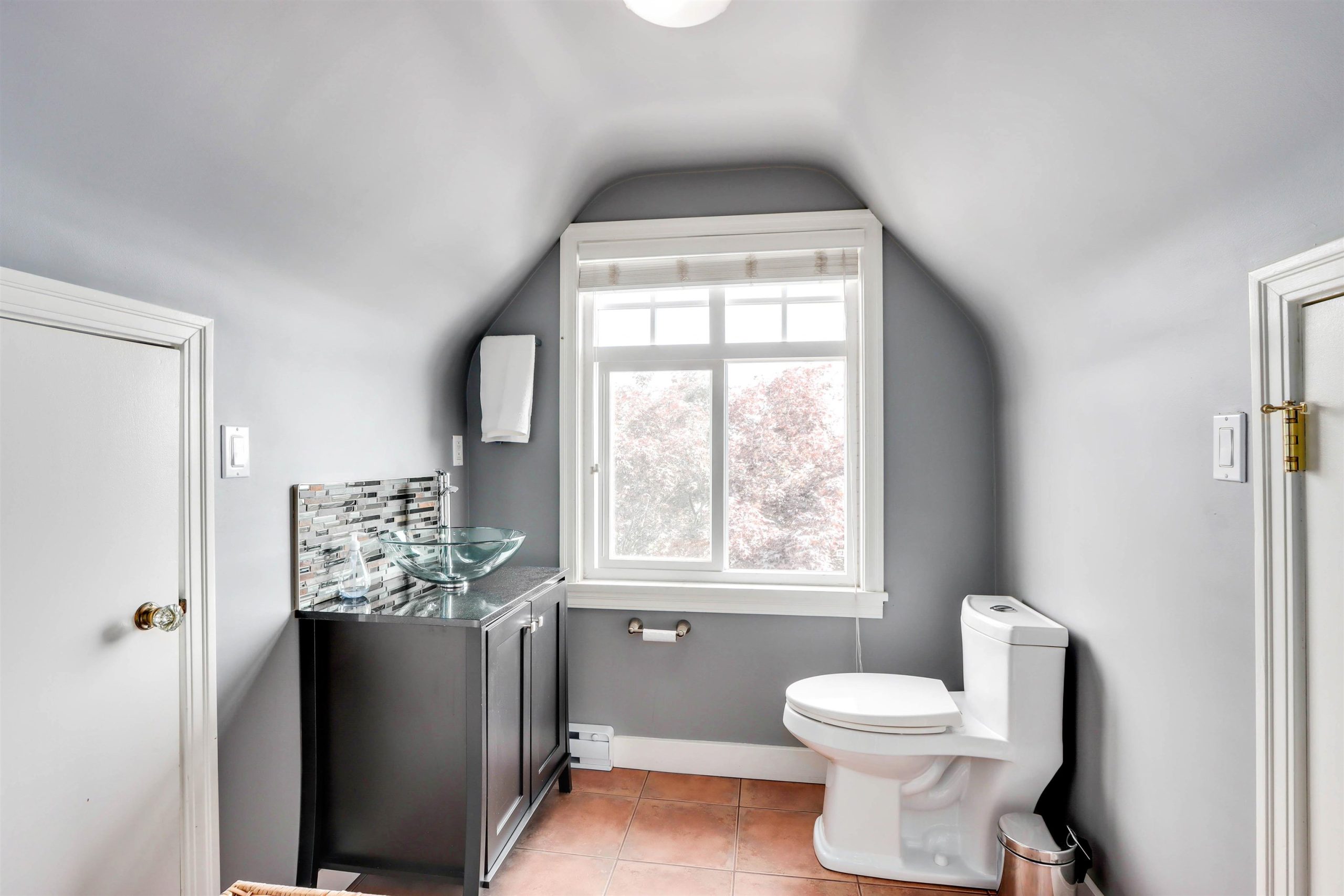 3911 Napier Street, Burnaby, BC 13